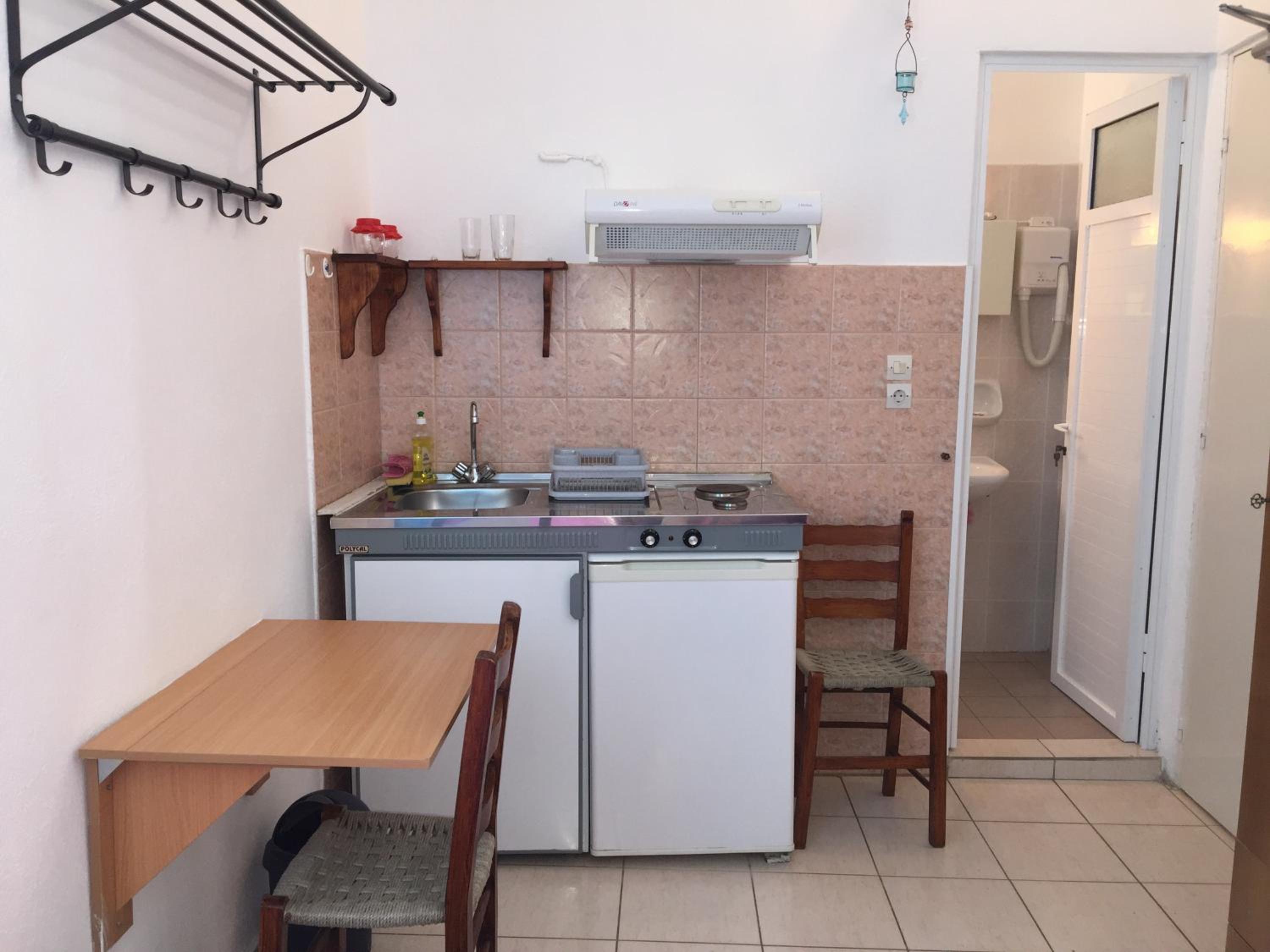 Apostolakis Rooms