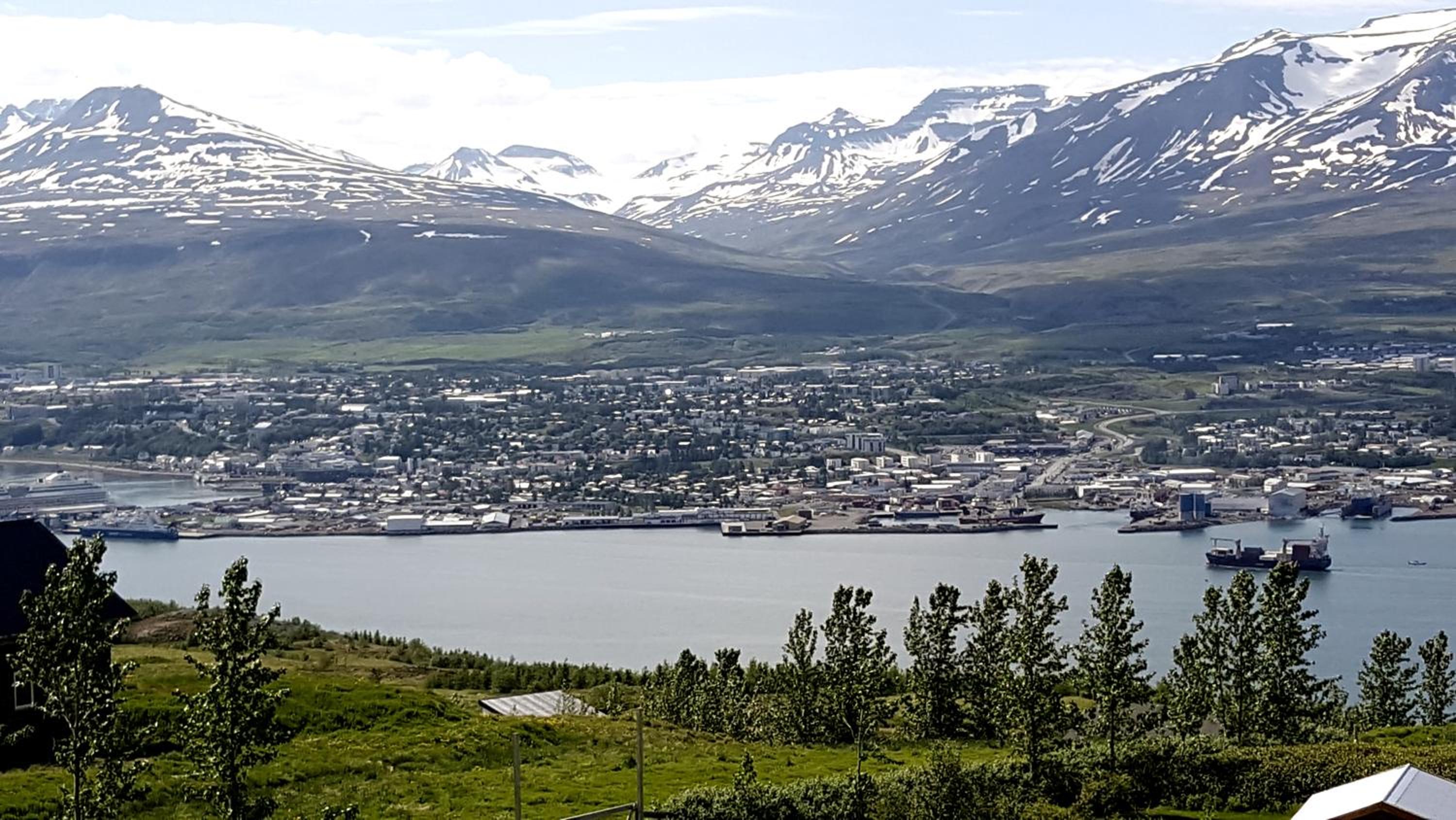 Akureyri Log Cabin