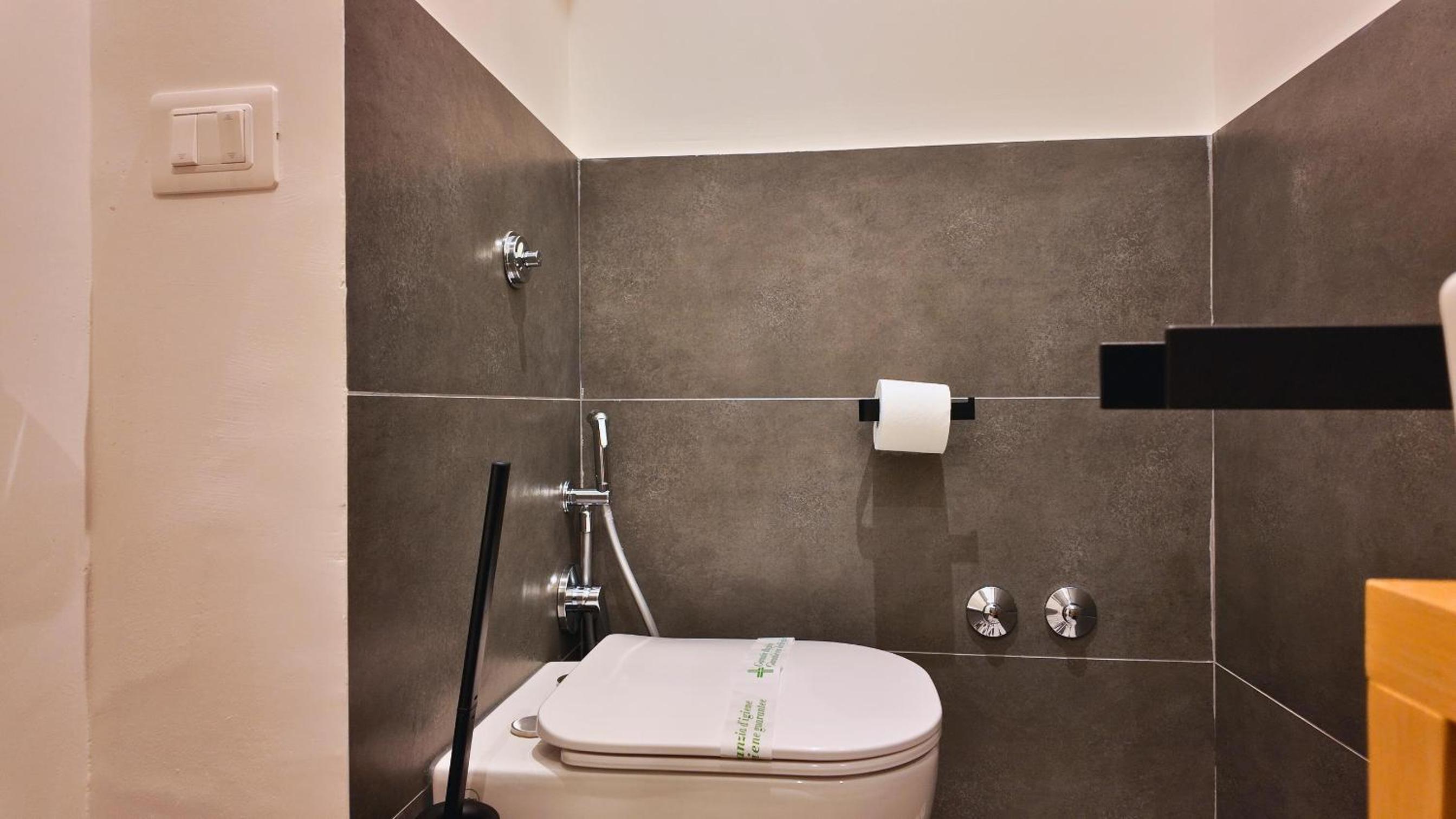 Le Vie di San Pietro Guest House