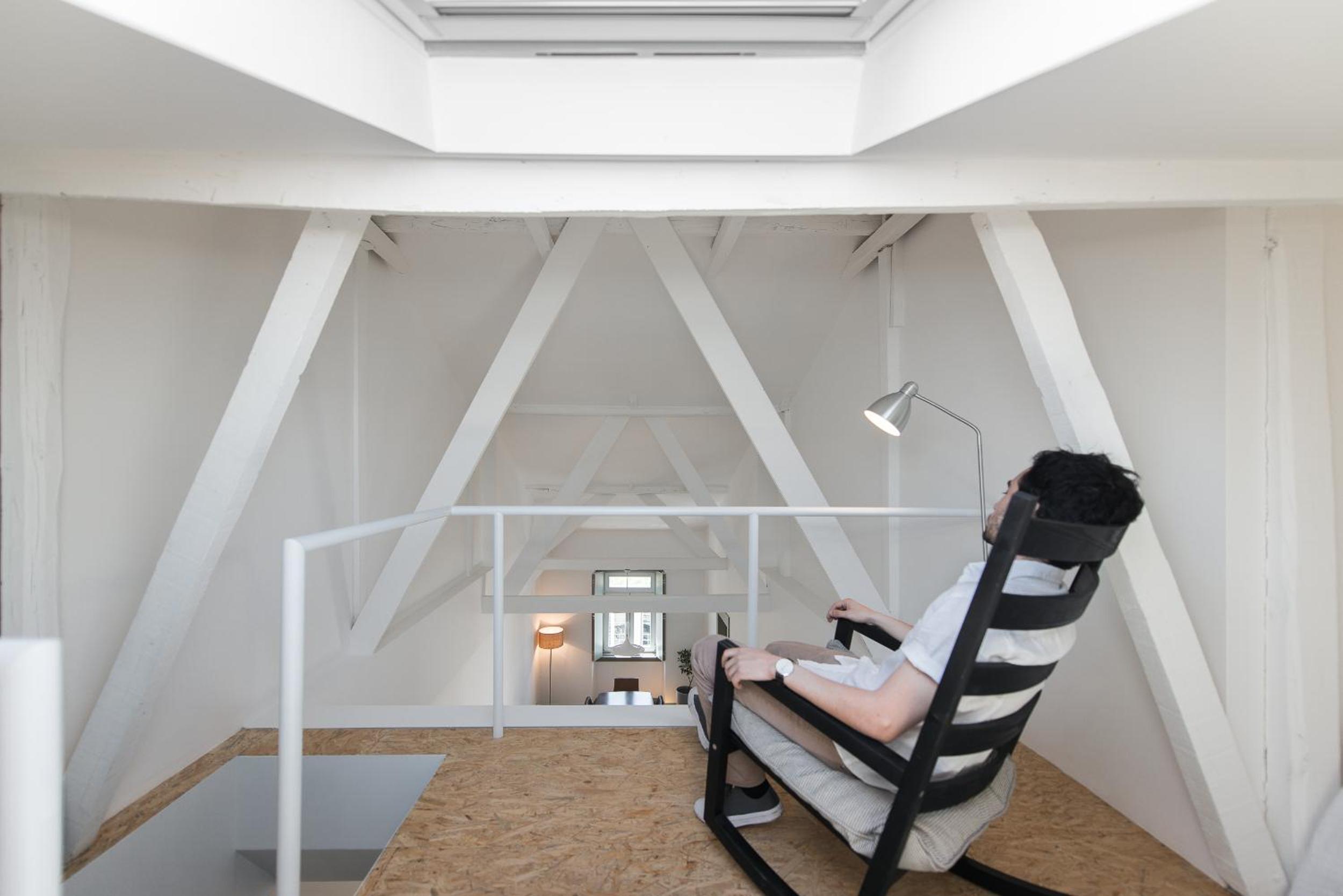 Jardim do Embaixador Apartments by LovelyStay view 5