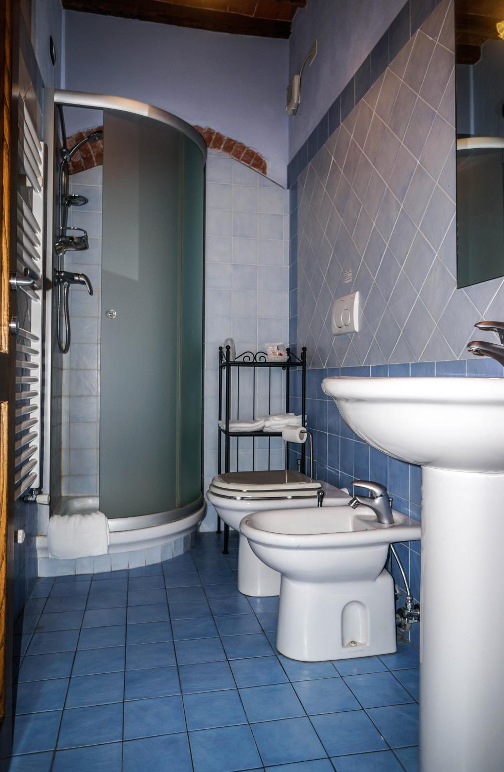 Sul Prado en Pietrasanta — bathroom