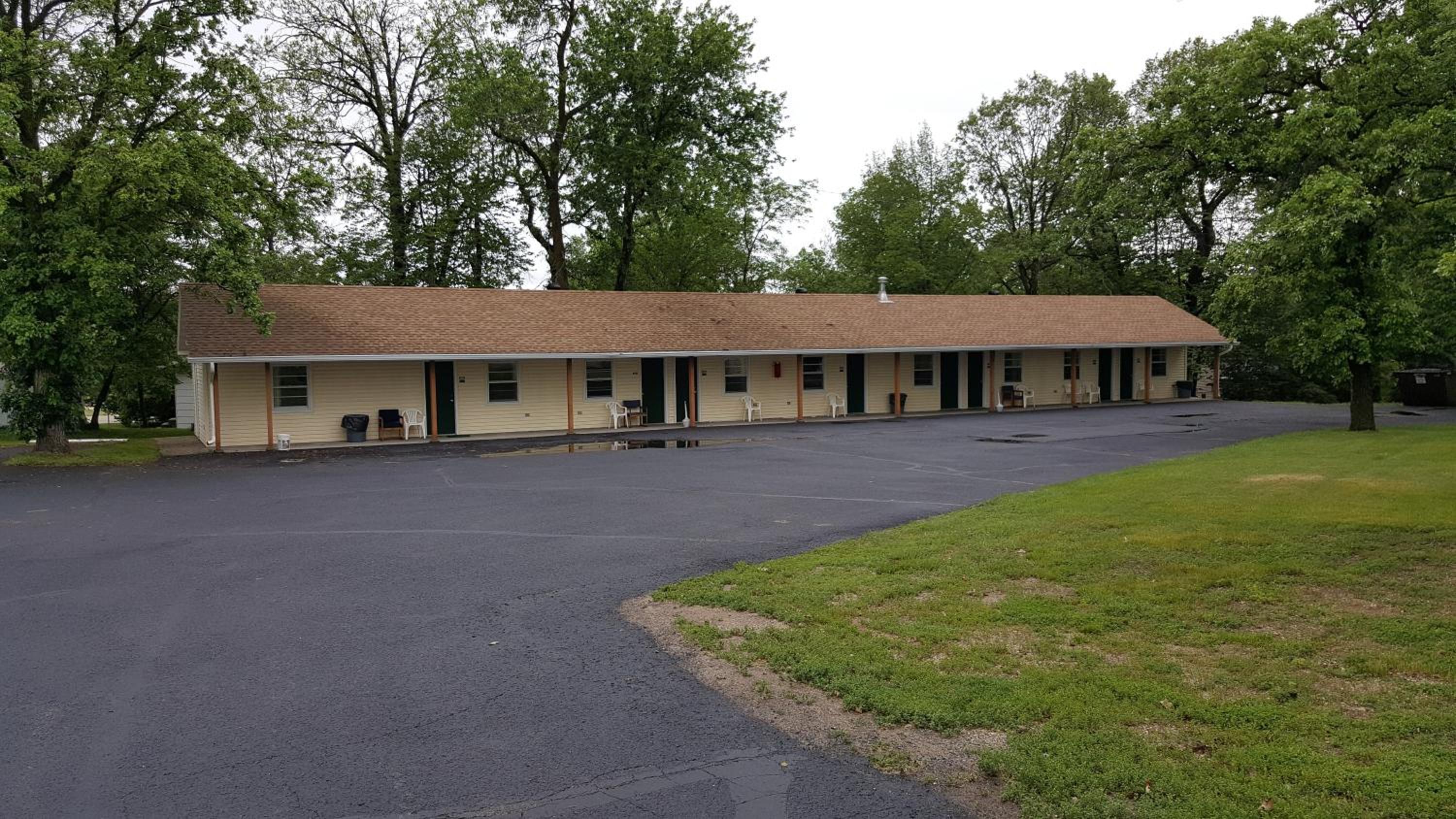 Budget Host Inn