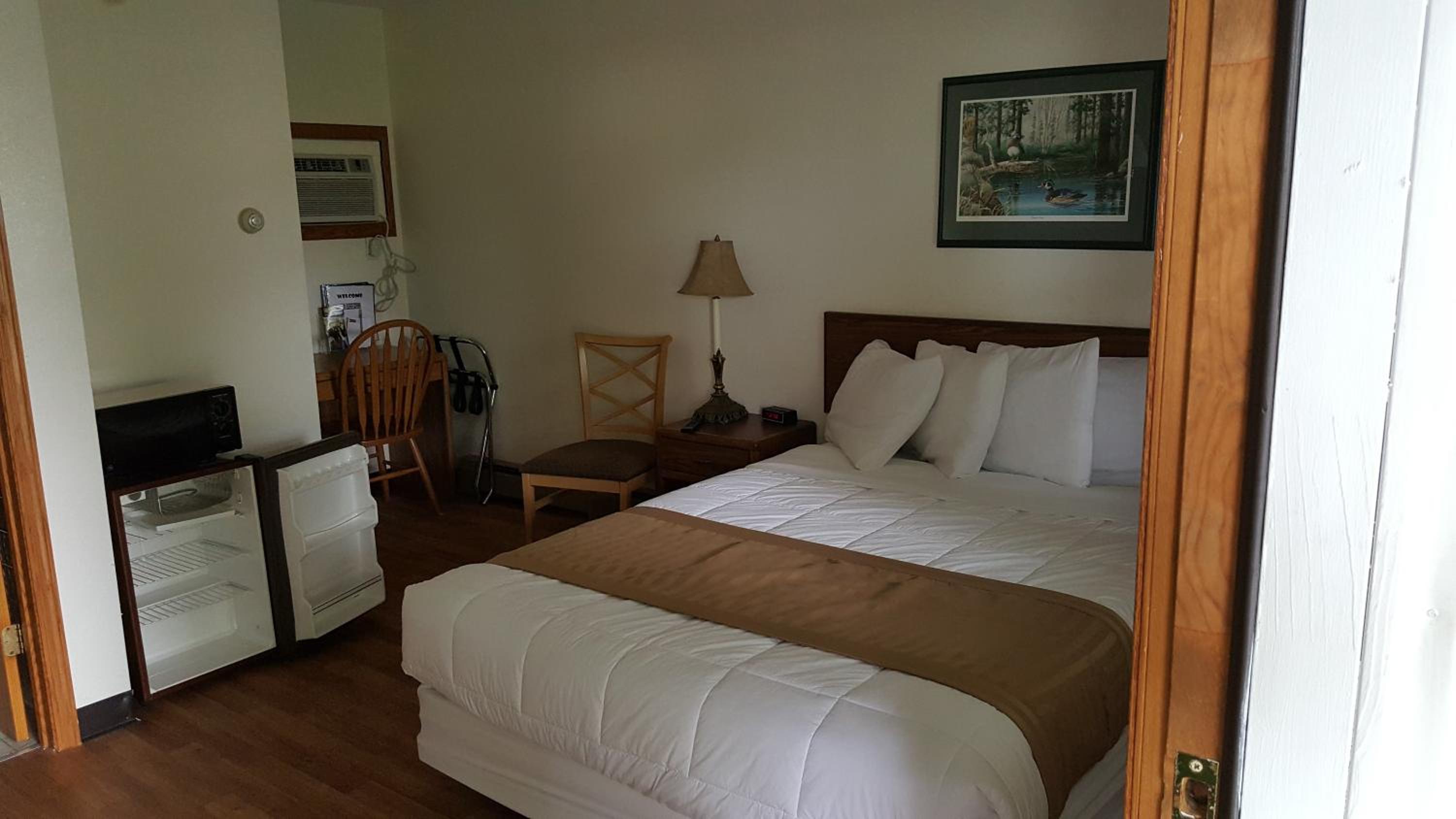 Budget Host Inn