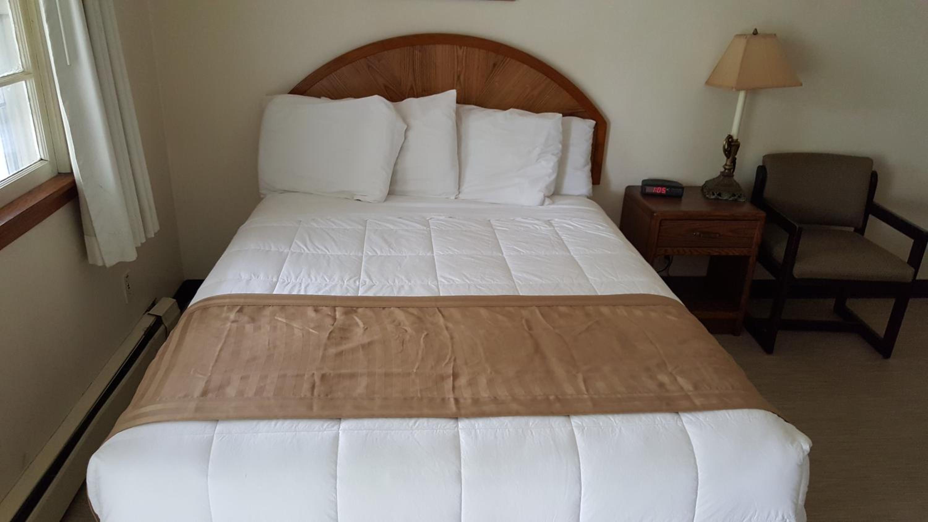 Budget Host Inn