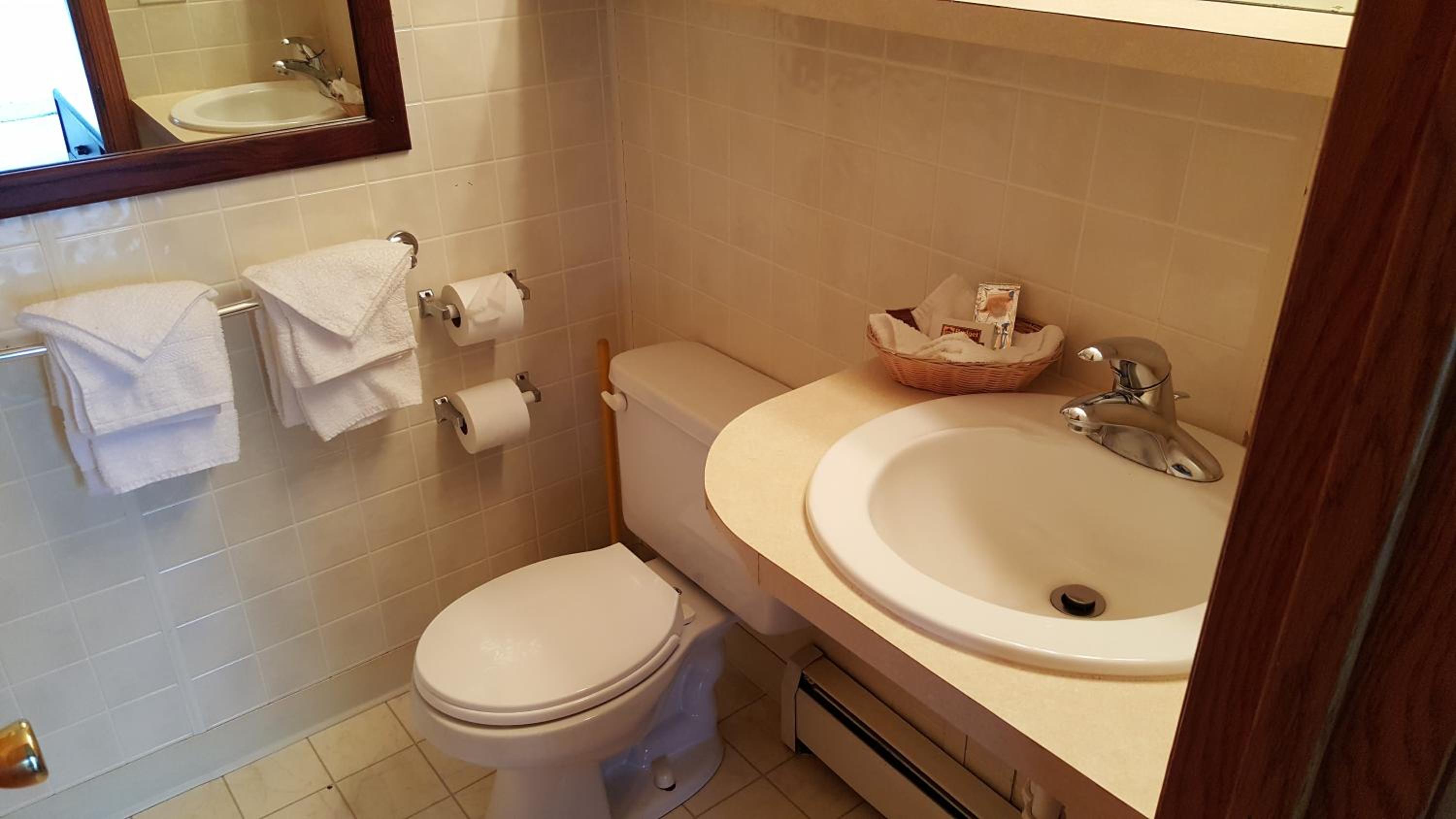 Budget Host Inn
