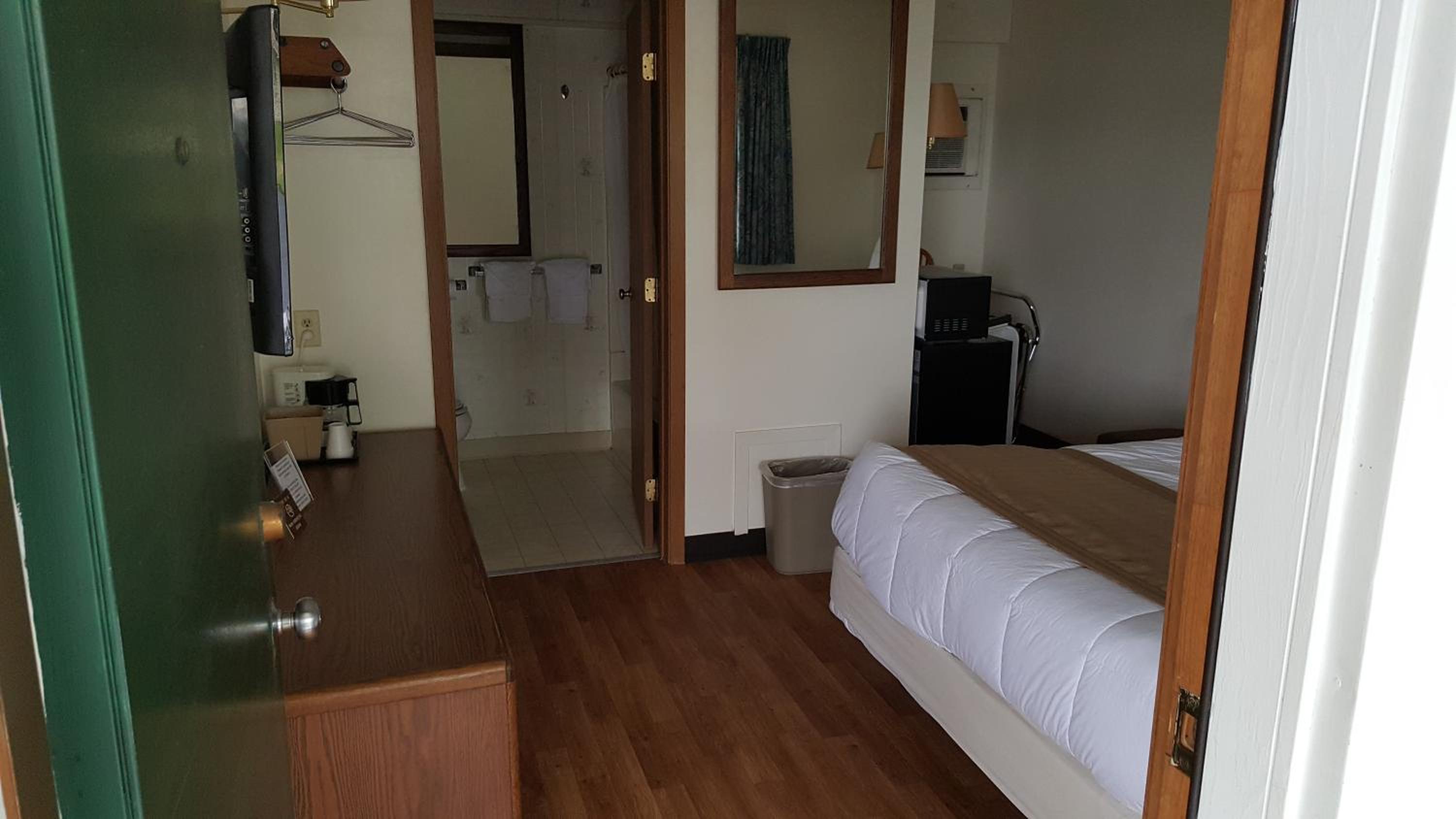 Budget Host Inn