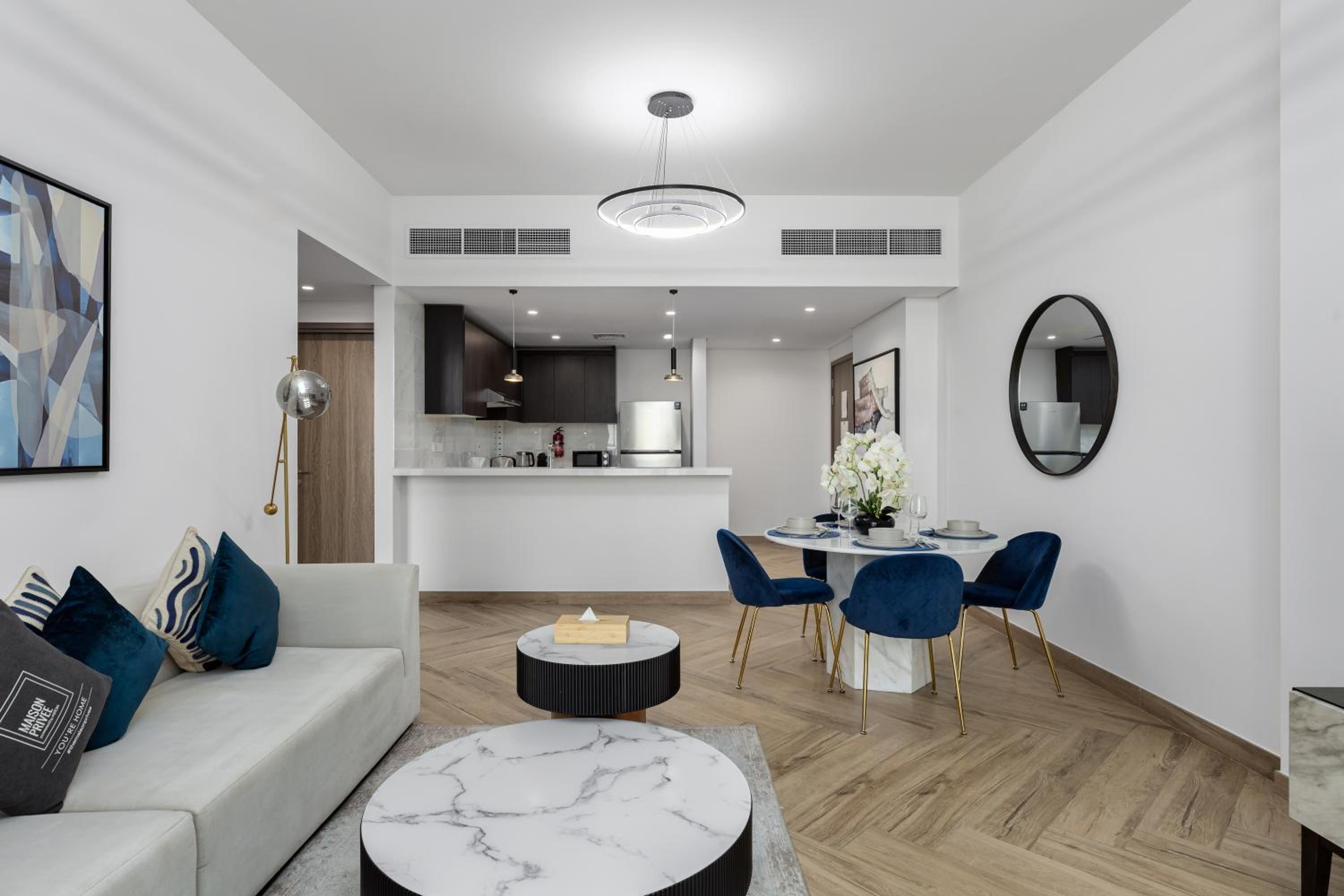 Maison Privee - Urban Parkside Living near the Iconic Dubai Frame