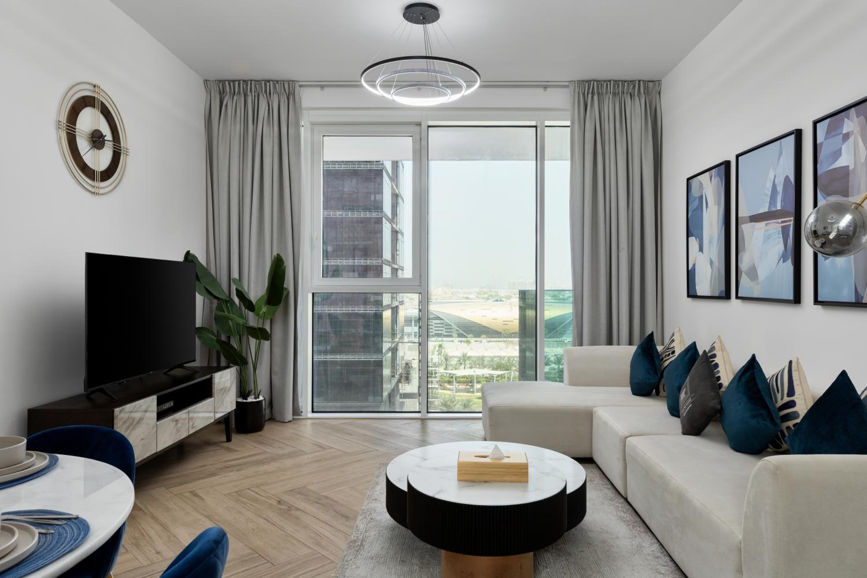 Maison Privee - Urban Parkside Living near the Iconic Dubai Frame