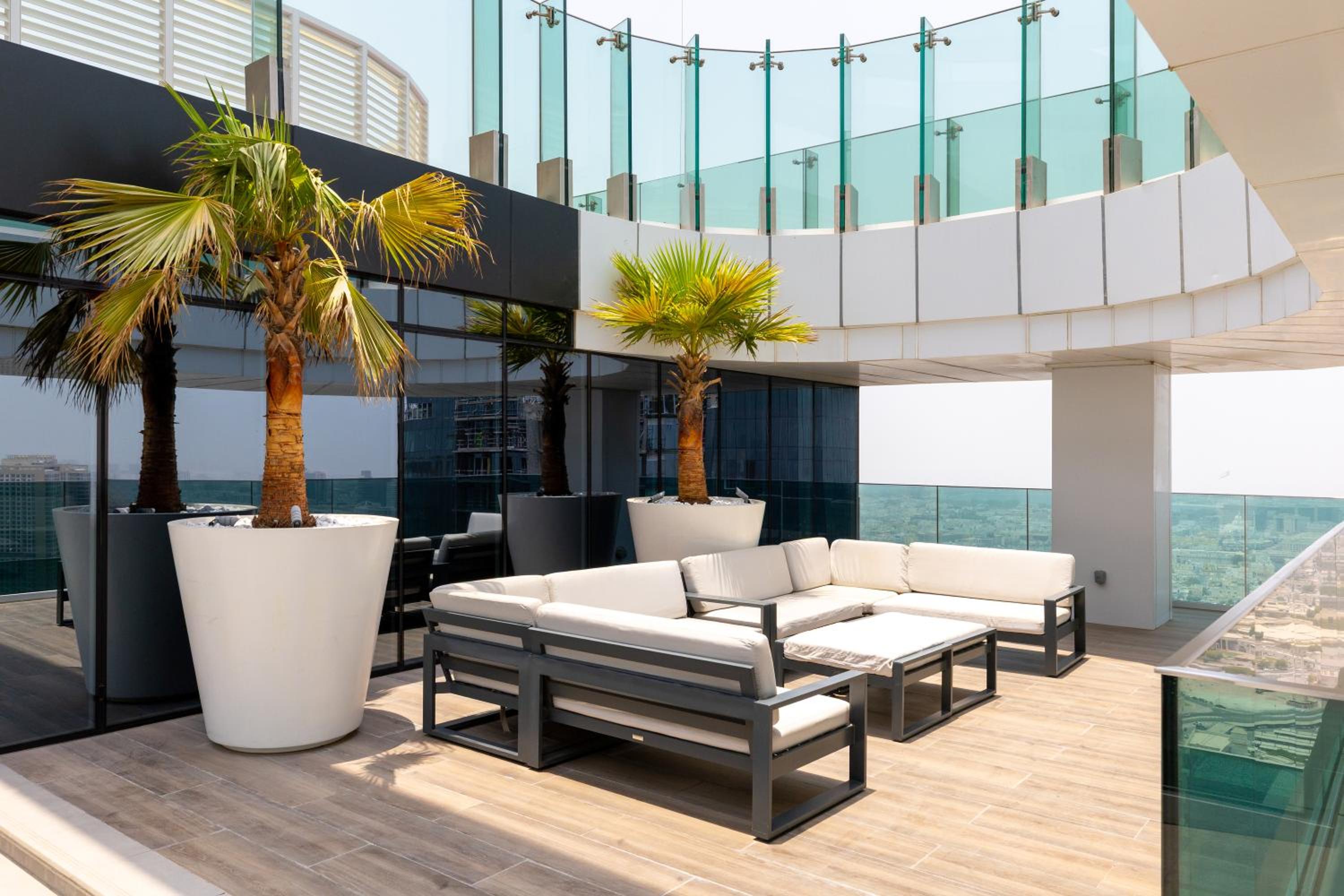 Maison Privee - Urban Parkside Living near the Iconic Dubai Frame