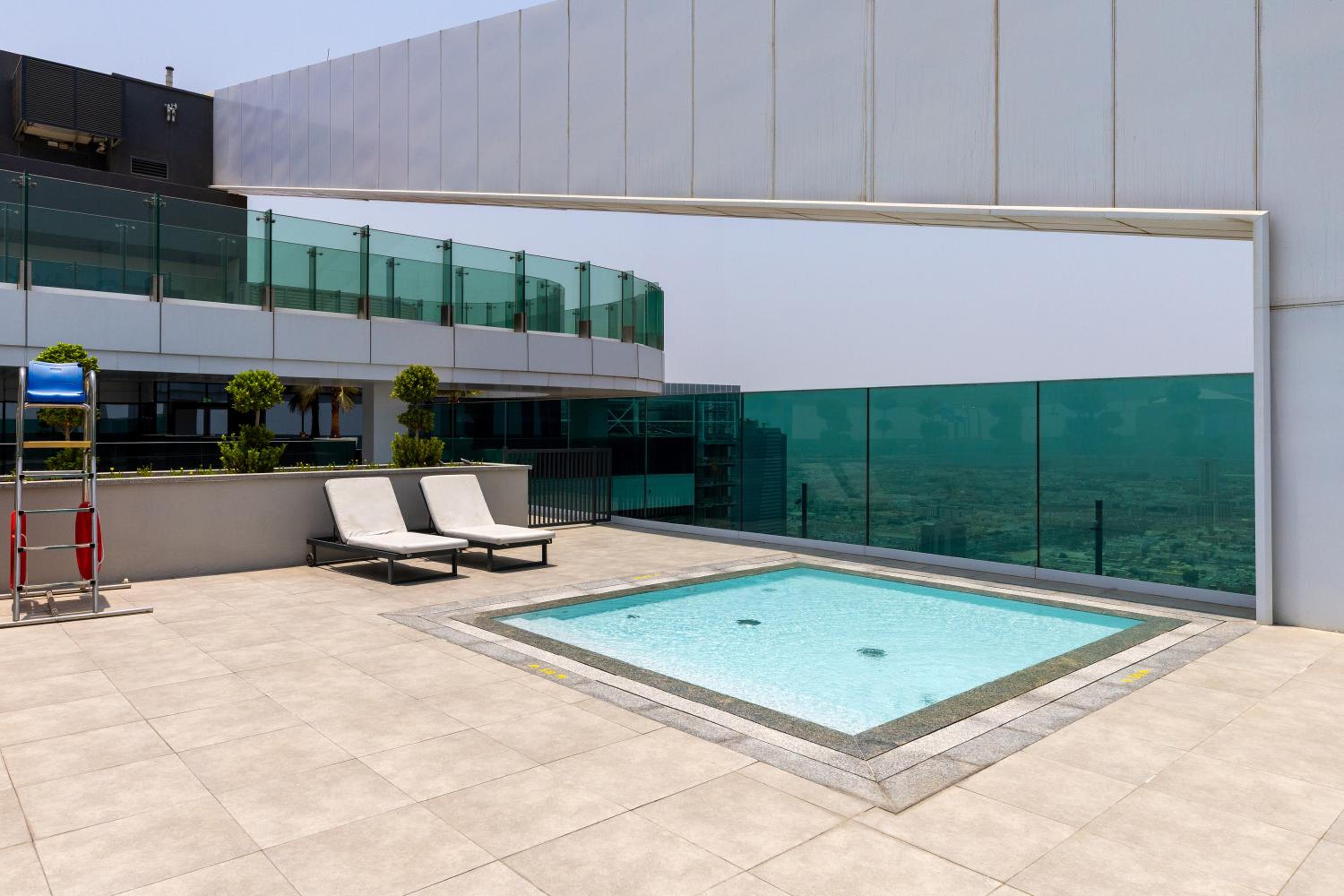 Maison Privee - Urban Parkside Living near the Iconic Dubai Frame