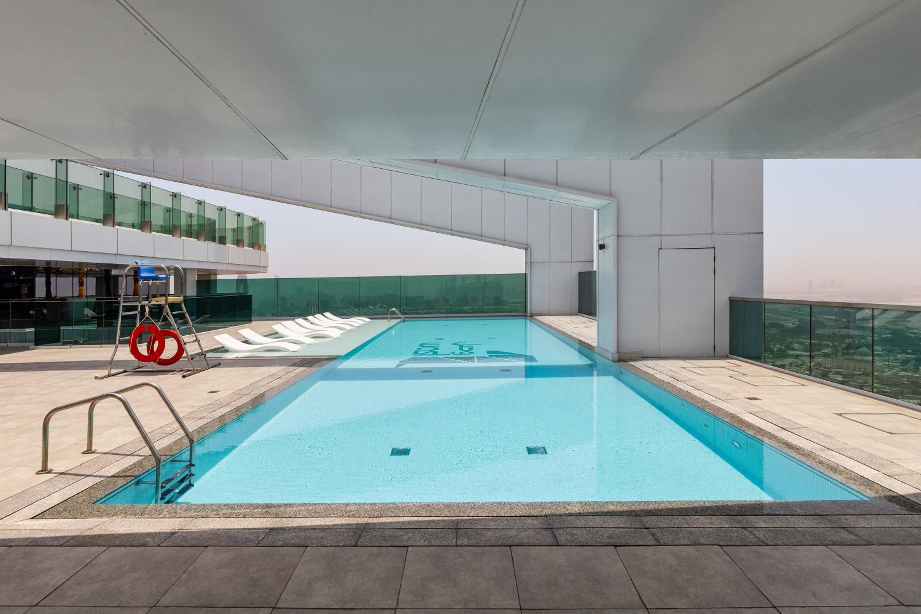 Maison Privee - Urban Parkside Living near the Iconic Dubai Frame