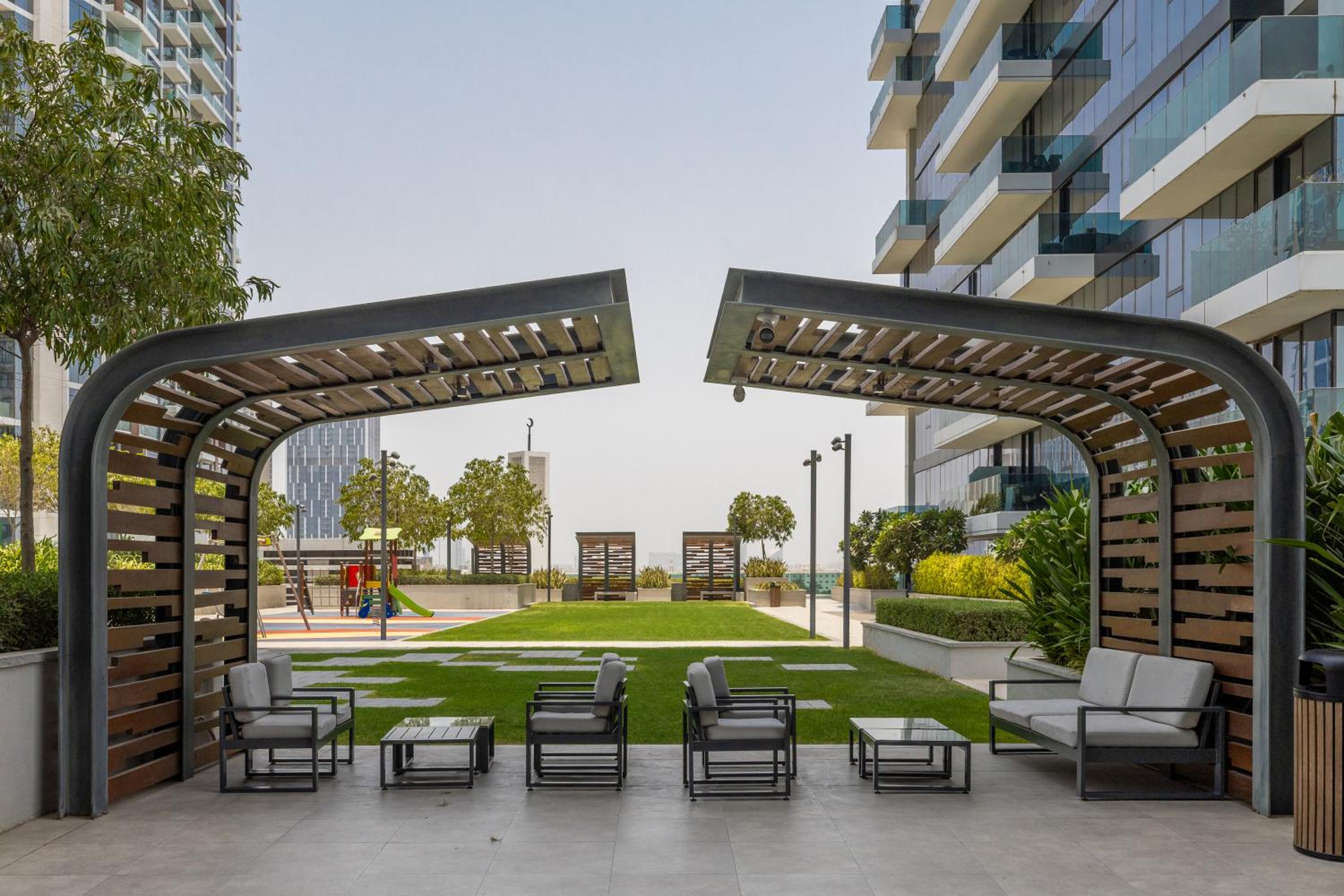 Maison Privee - Urban Parkside Living near the Iconic Dubai Frame