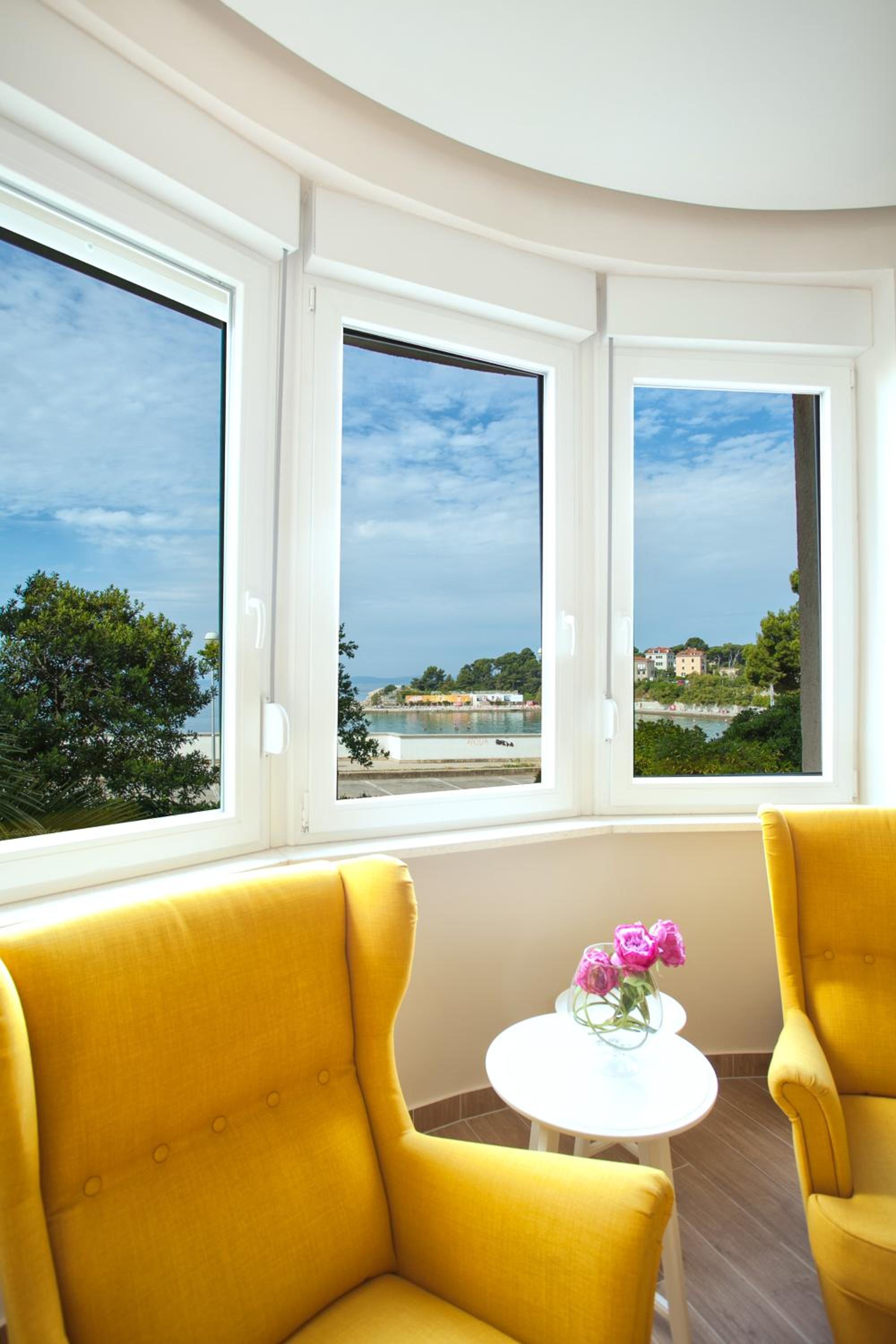 Apartments Sand Beach view 3