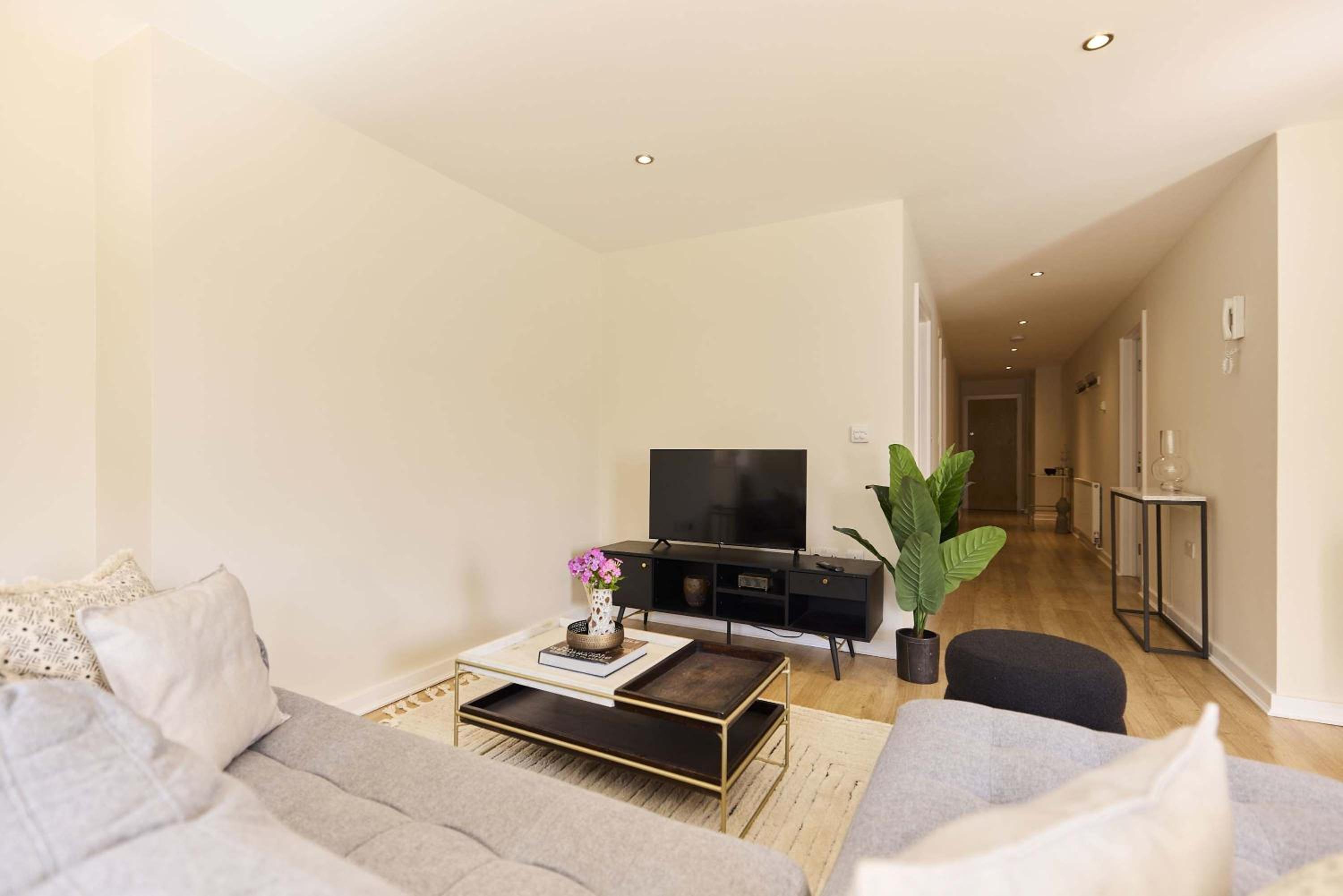 Putney Terrace Apartment