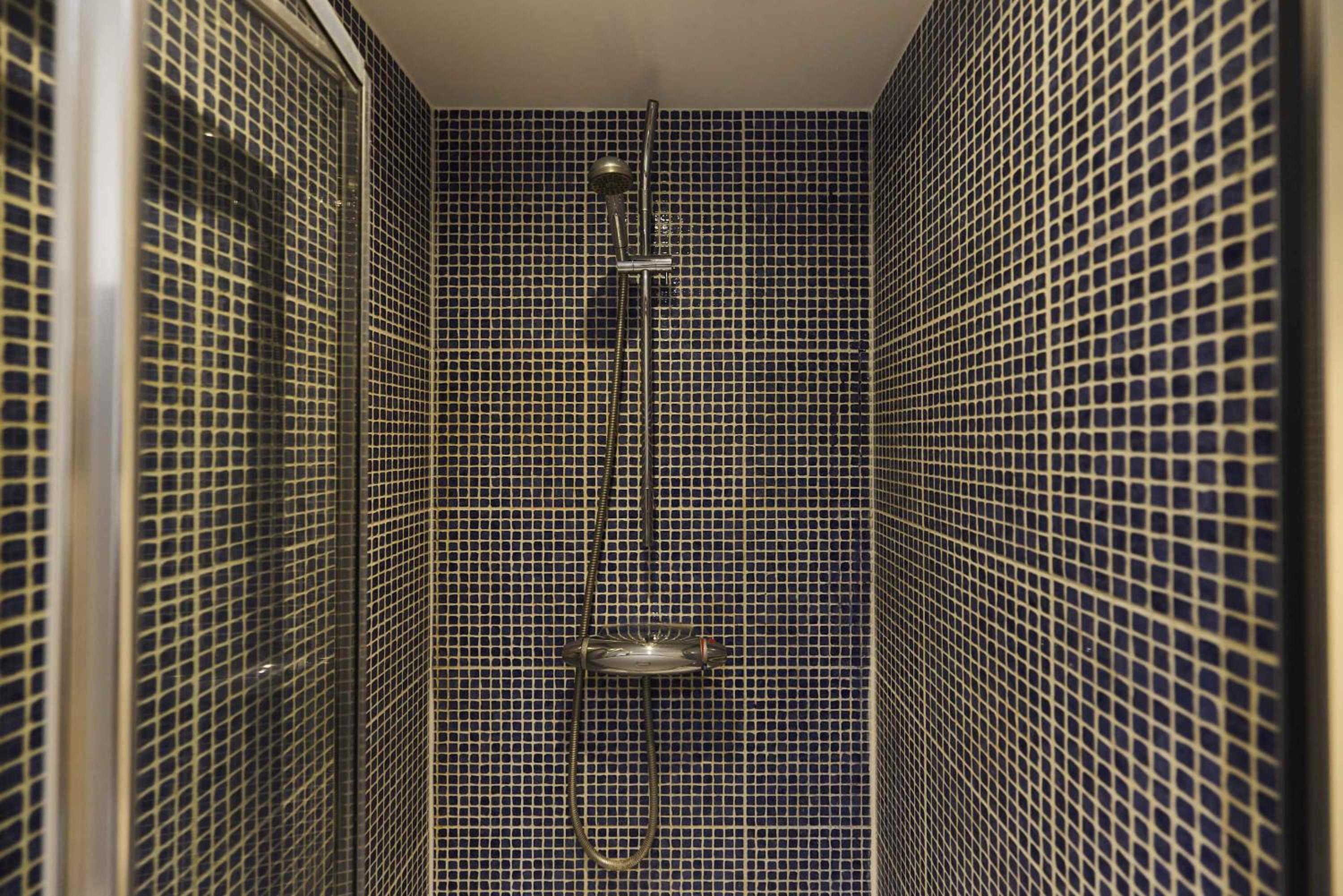 Putney Terrace Apartment
