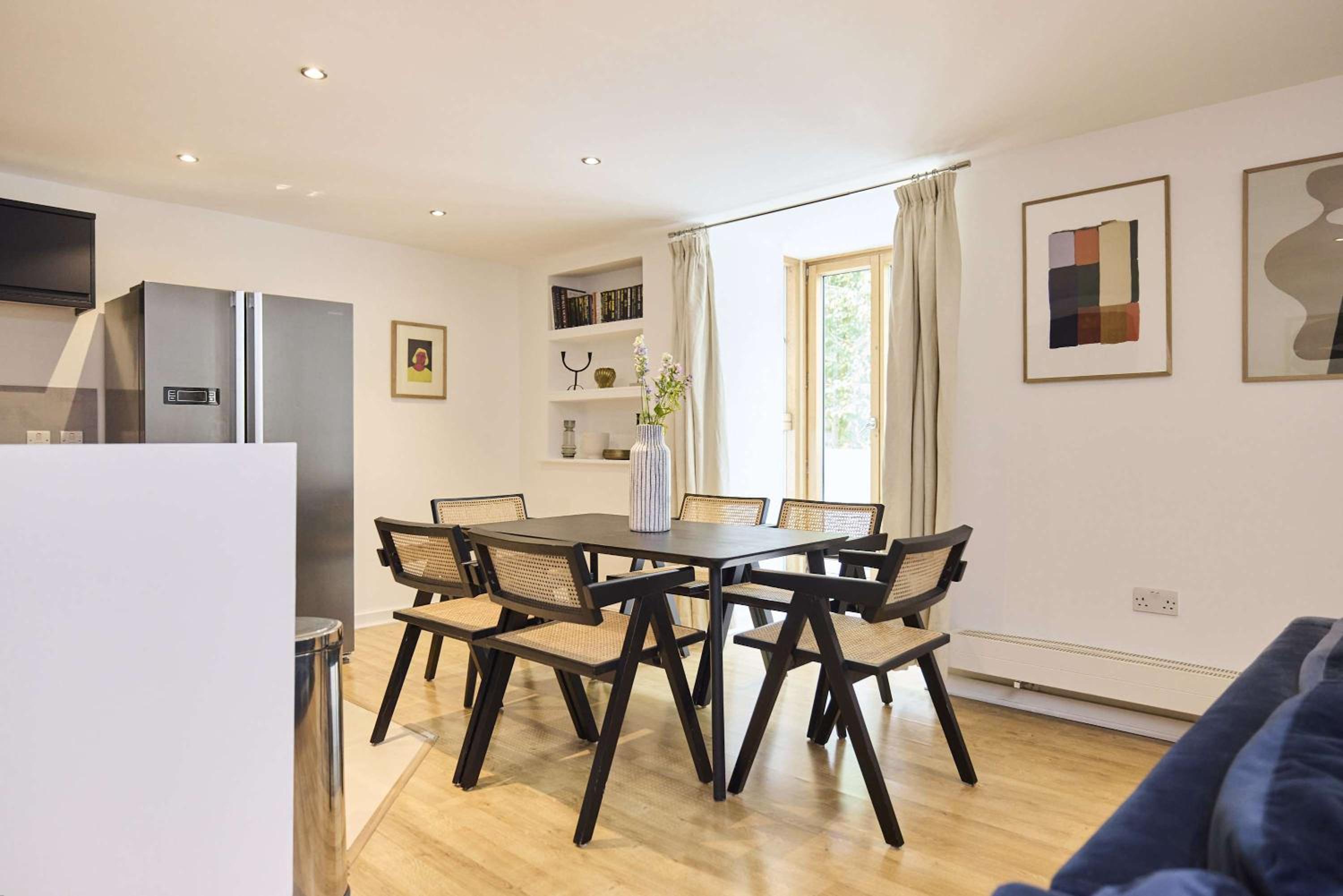 Southwest London Stay - Putney 2-Bed Flat