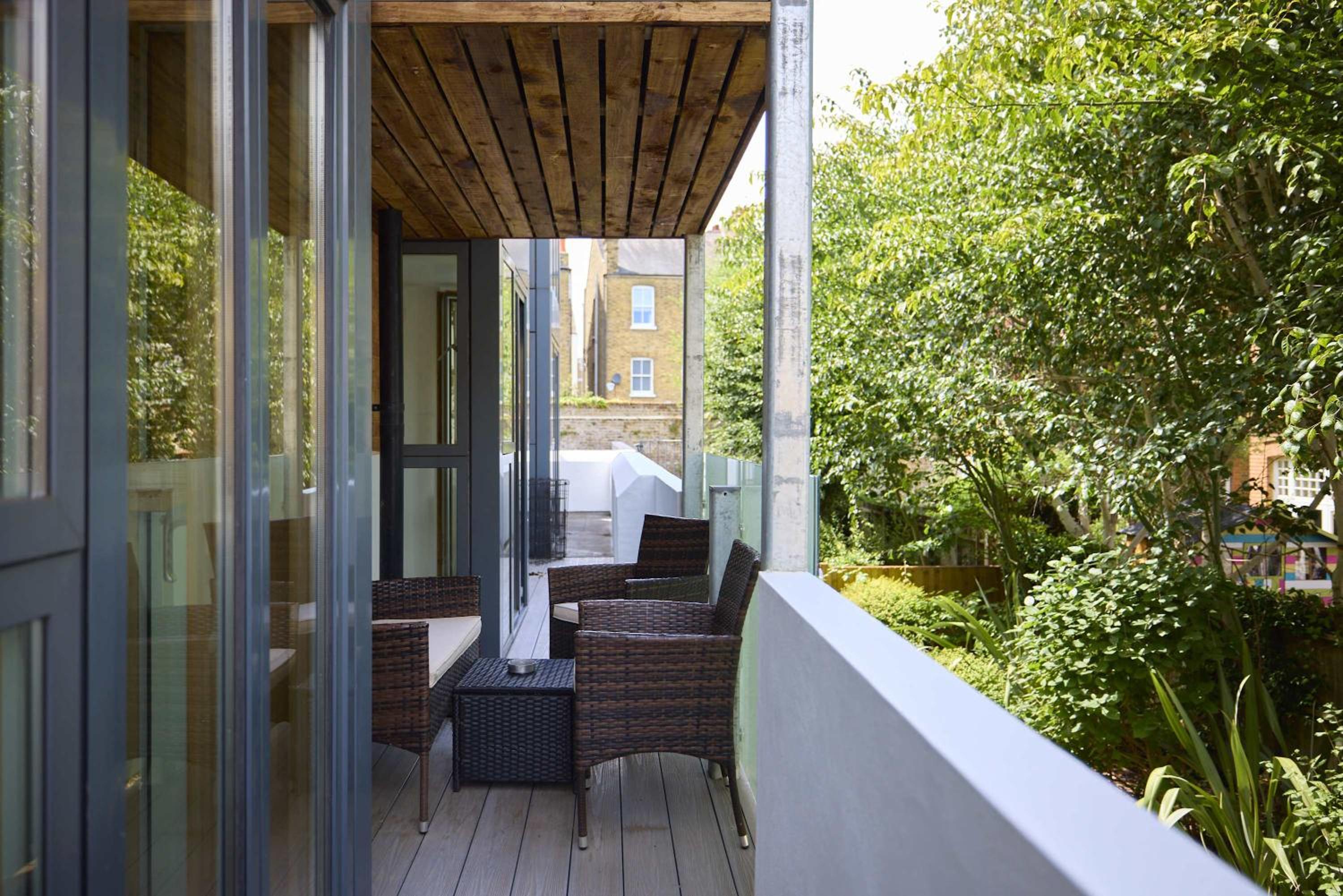 Southwest London Stay - Putney 2-Bed Flat