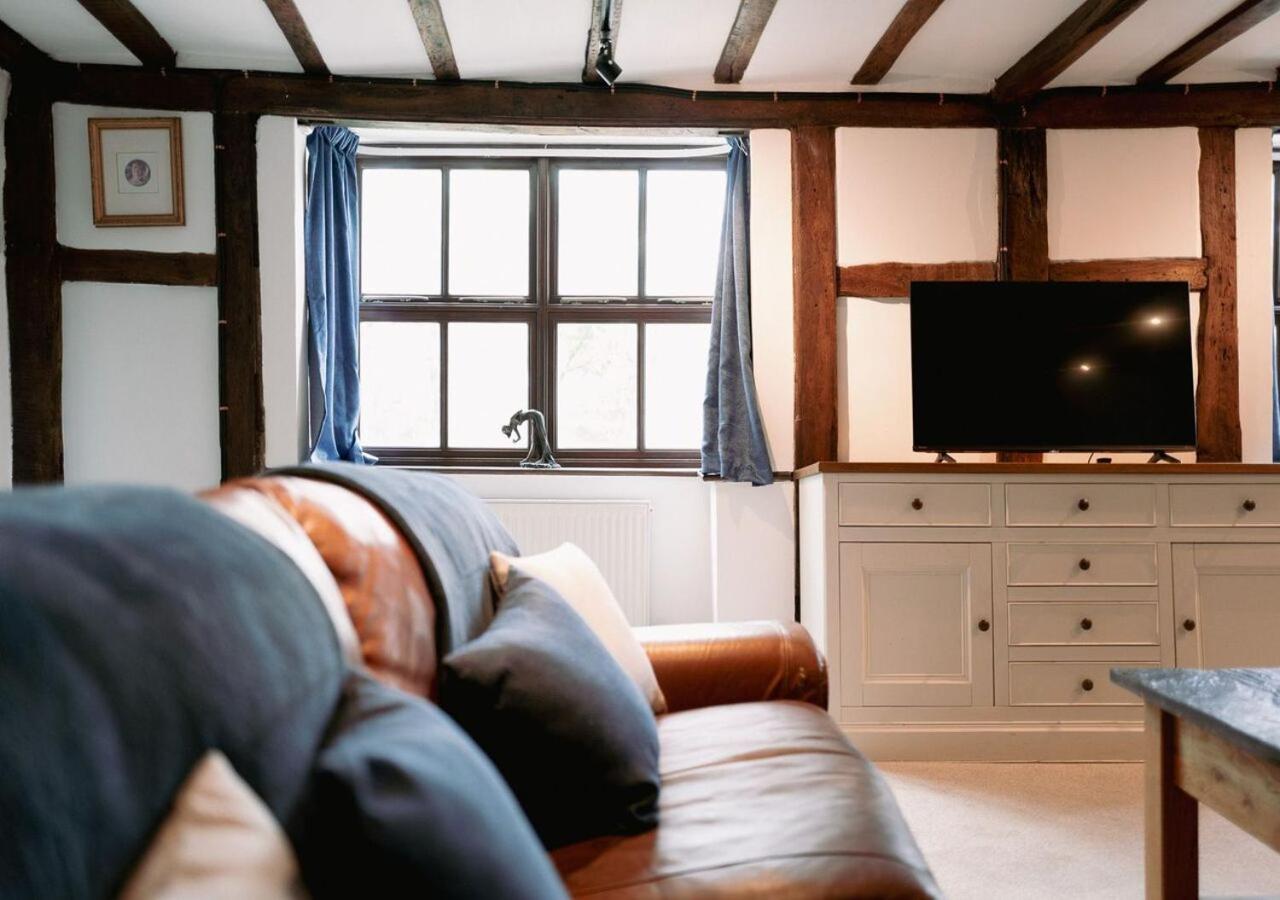 Ye Old Shop - 6BR Historic Shop House - Kent - Spacious Renovated & Ideal for Groups