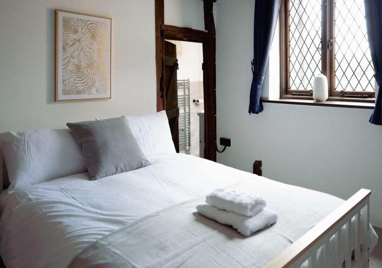 Ye Old Shop - 6BR Historic Shop House - Kent - Spacious Renovated & Ideal for Groups