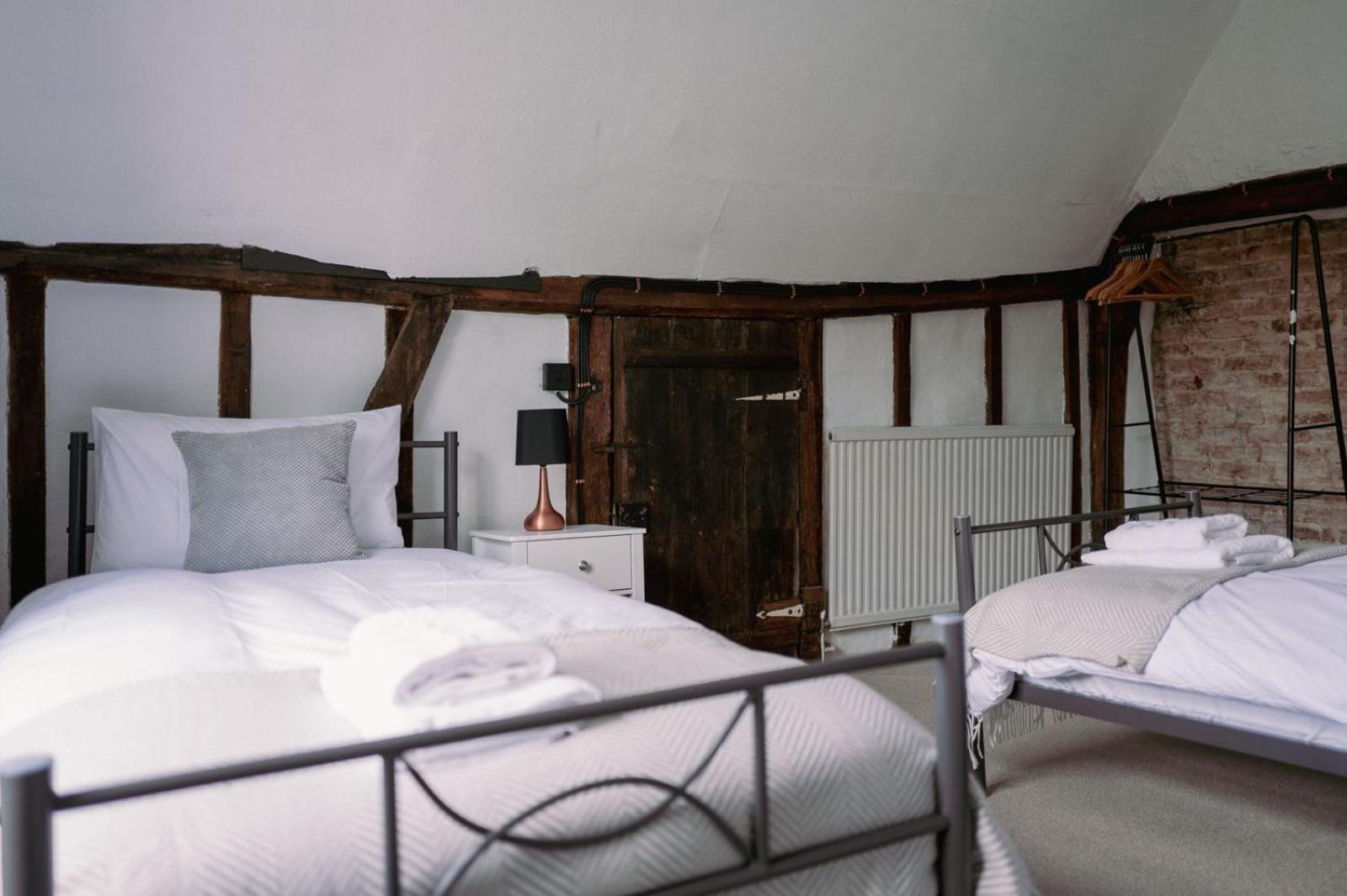 Ye Old Shop - 6BR Historic Shop House - Kent - Spacious Renovated & Ideal for Groups