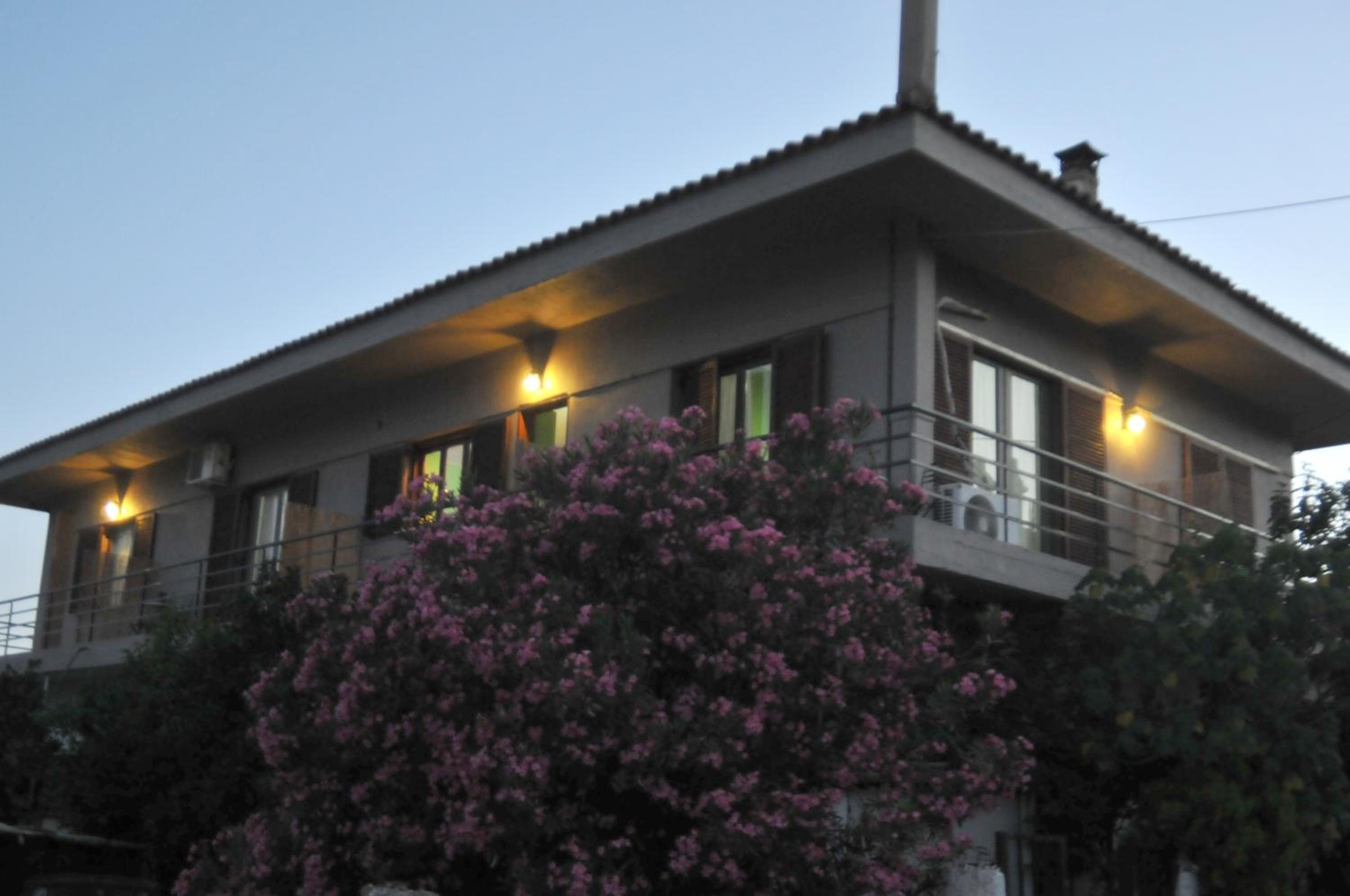 Mellia view 4