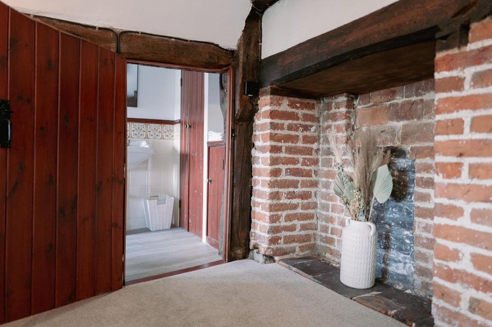 Ye Old Shop - 6BR Historic Shop House - Kent - Spacious Renovated & Ideal for Groups