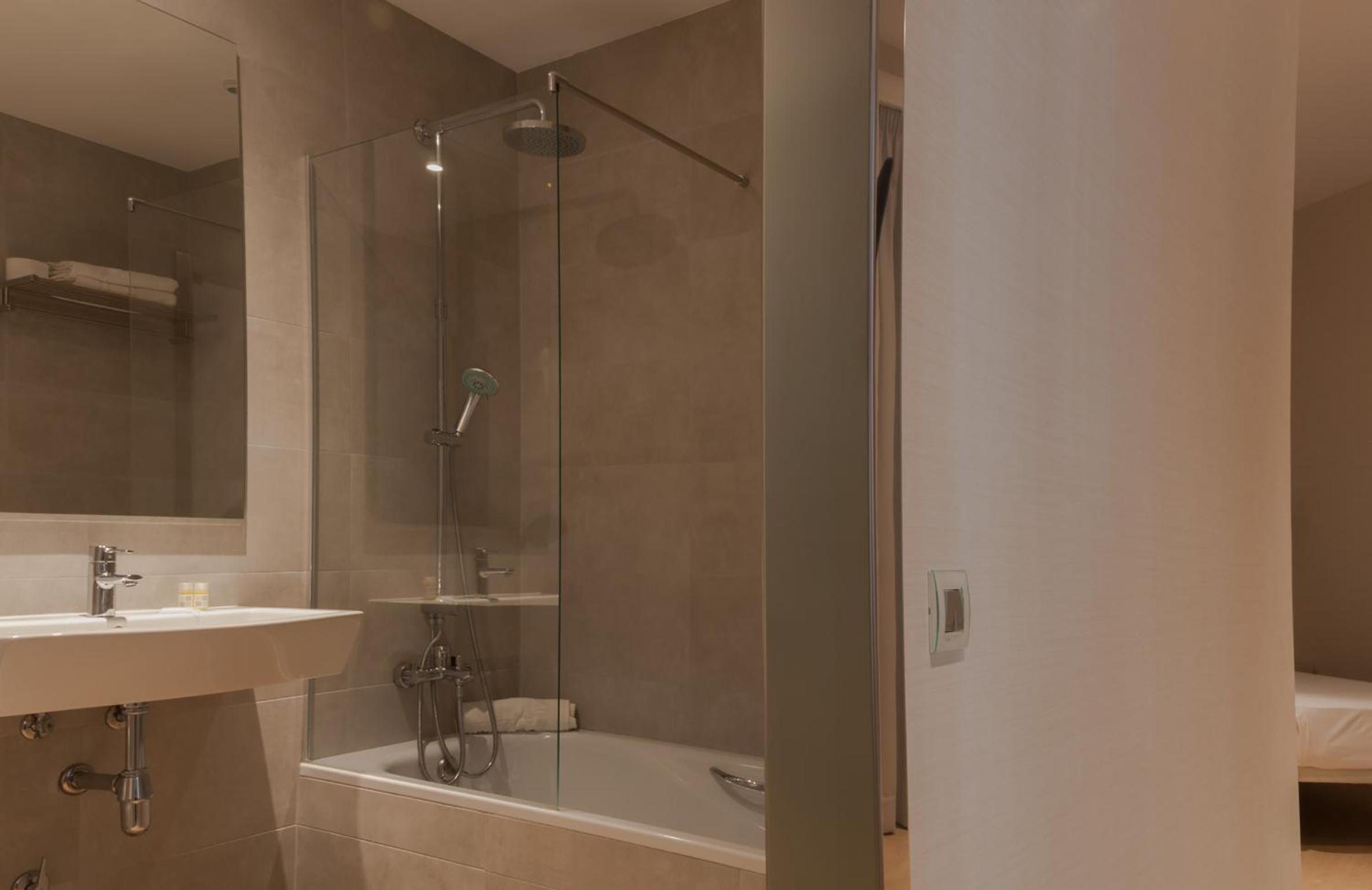 Hostal Bcn 46