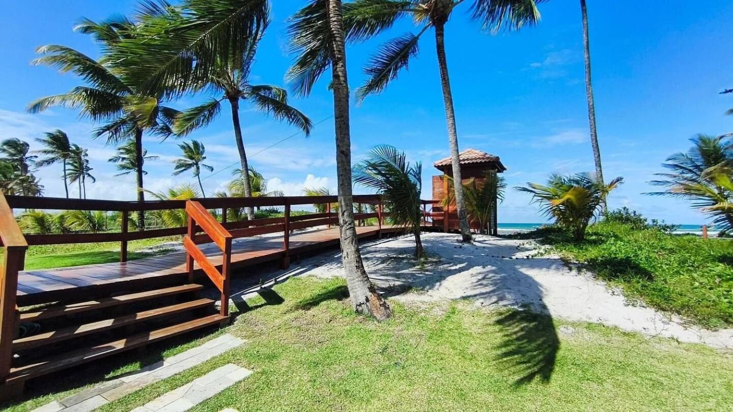 Brisa Muro Alto By Flat na Praia | Beachfront Apartment in Porto de Galinhas
