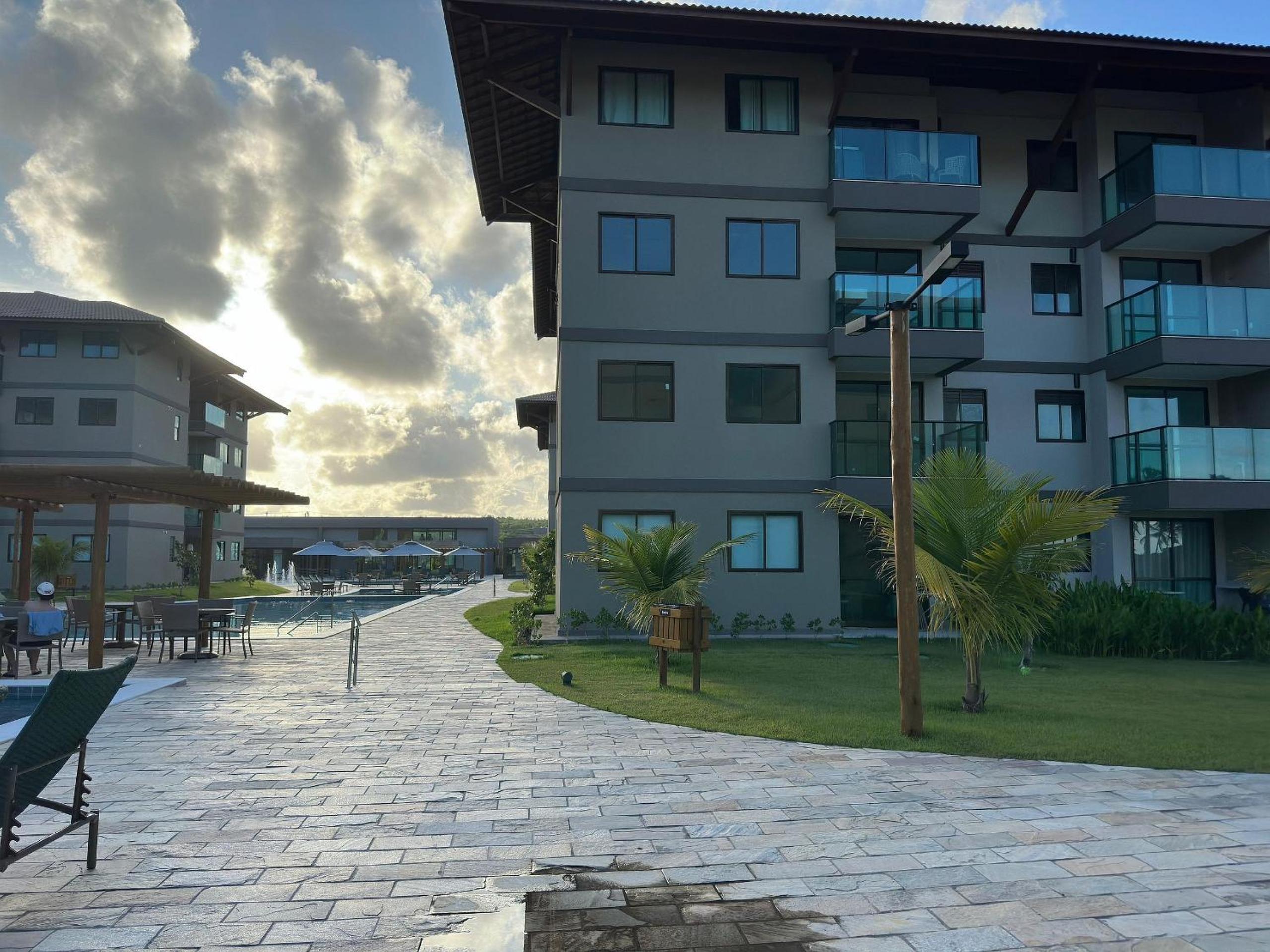 Brisa Muro Alto By Flat na Praia | Beachfront Apartment in Porto de Galinhas