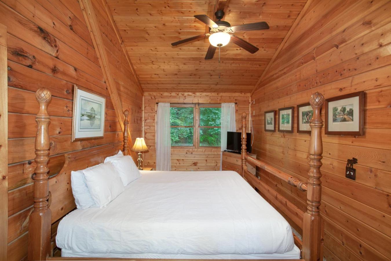 Tucked Inn Hot Tub Grill Fireplace MORE