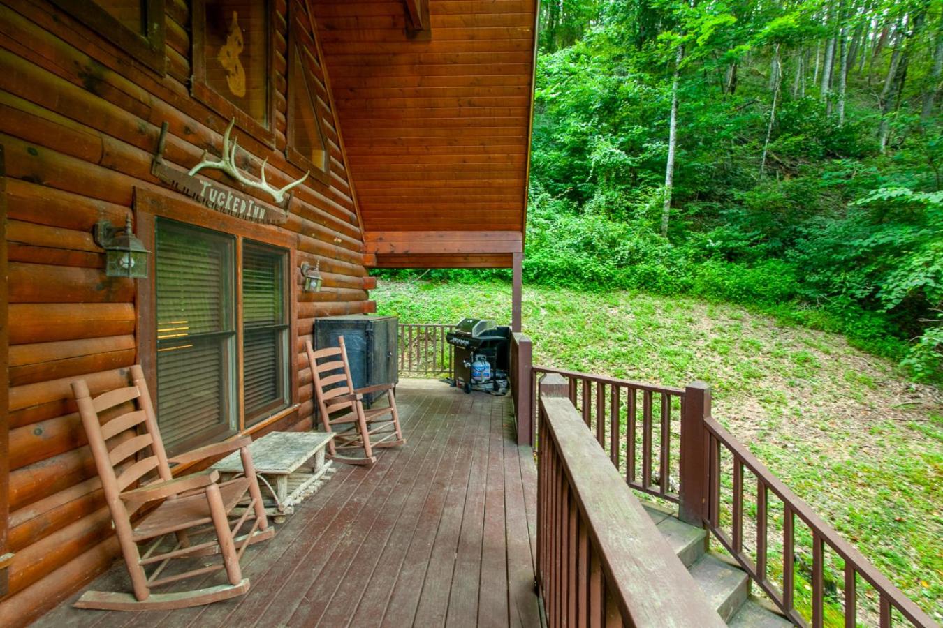 Tucked Inn Hot Tub Grill Fireplace MORE