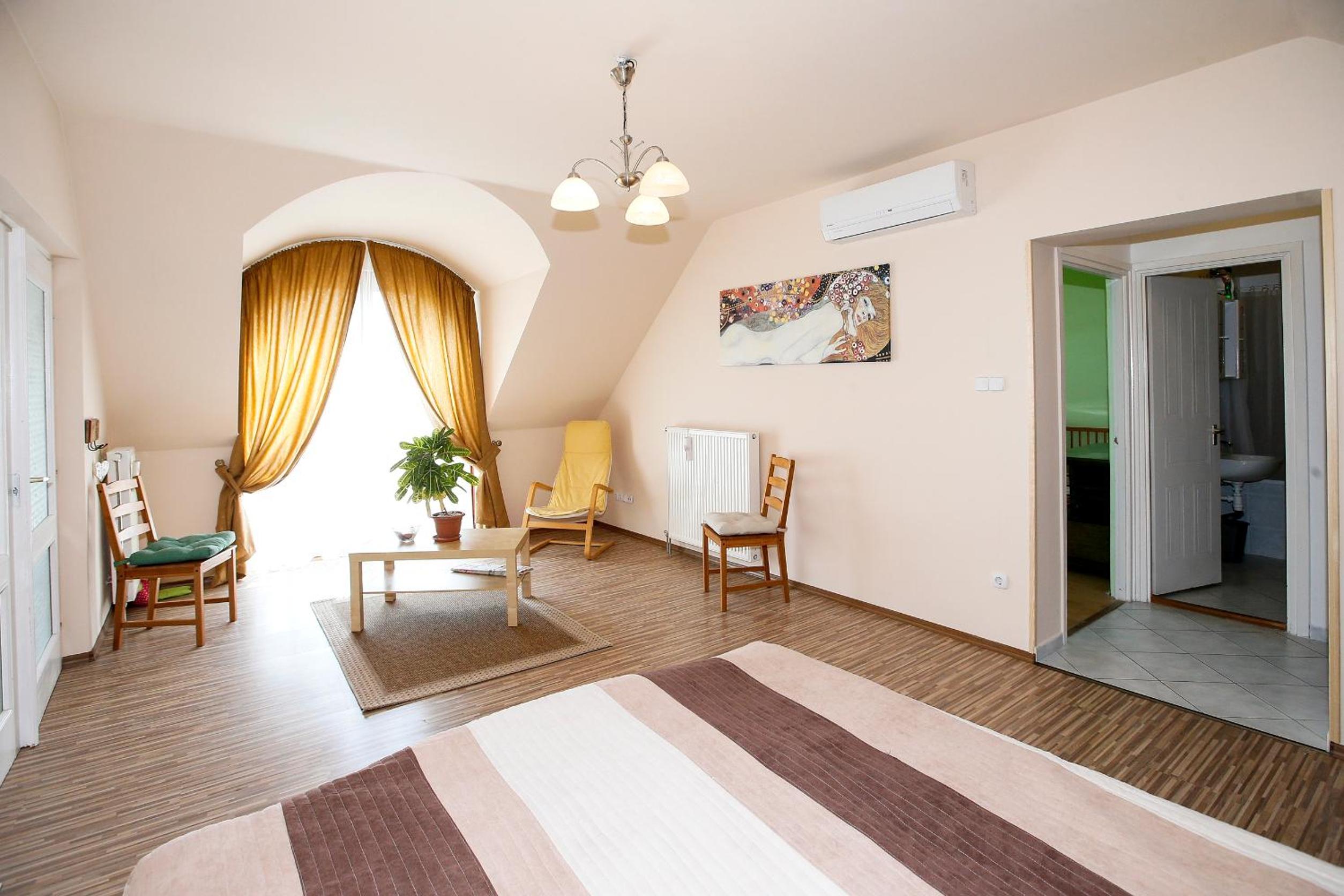 Körteszirom Apartman view 2