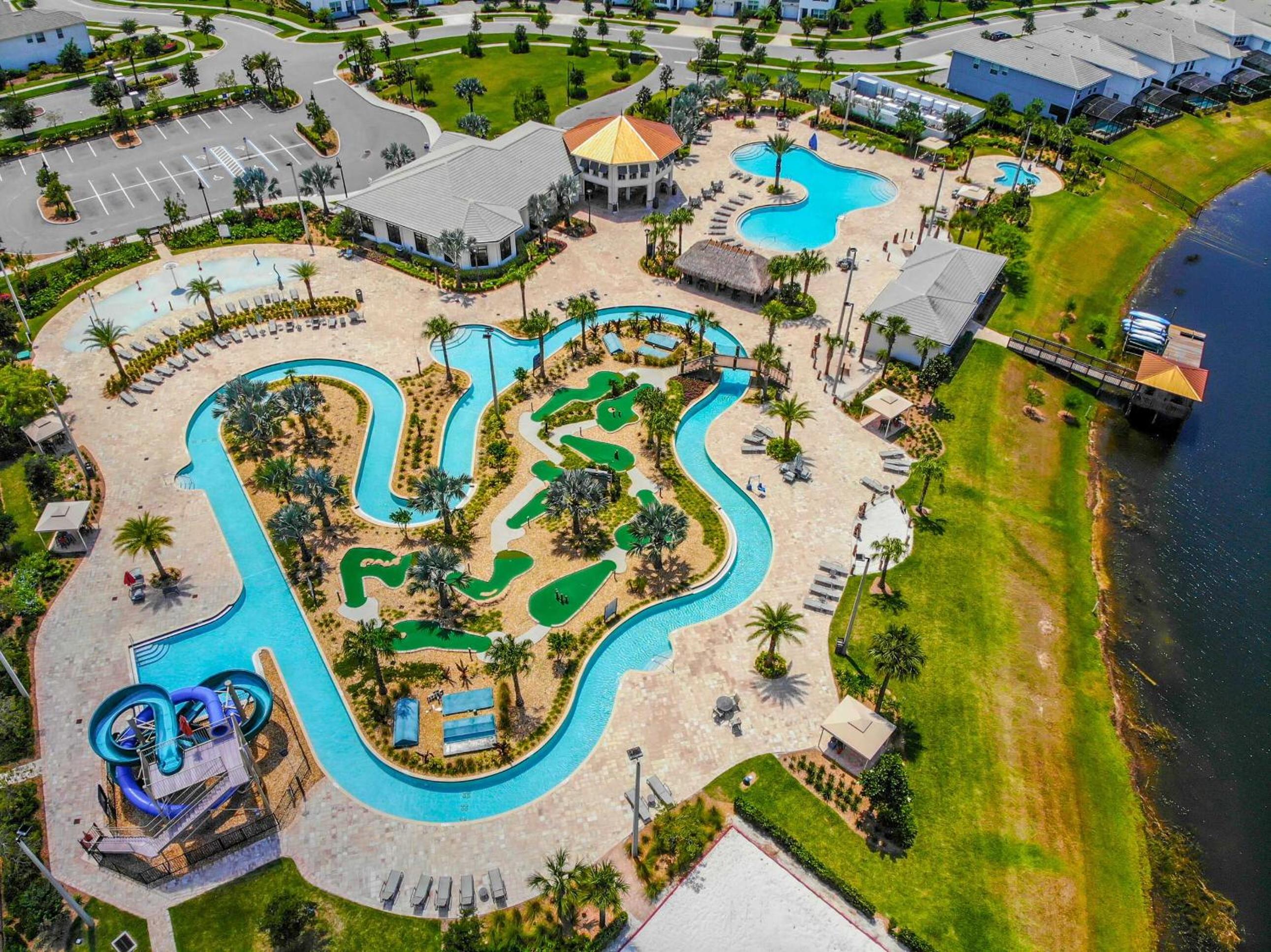 Relaxing Lakeview 2BR Condo with 2 Clubhouses