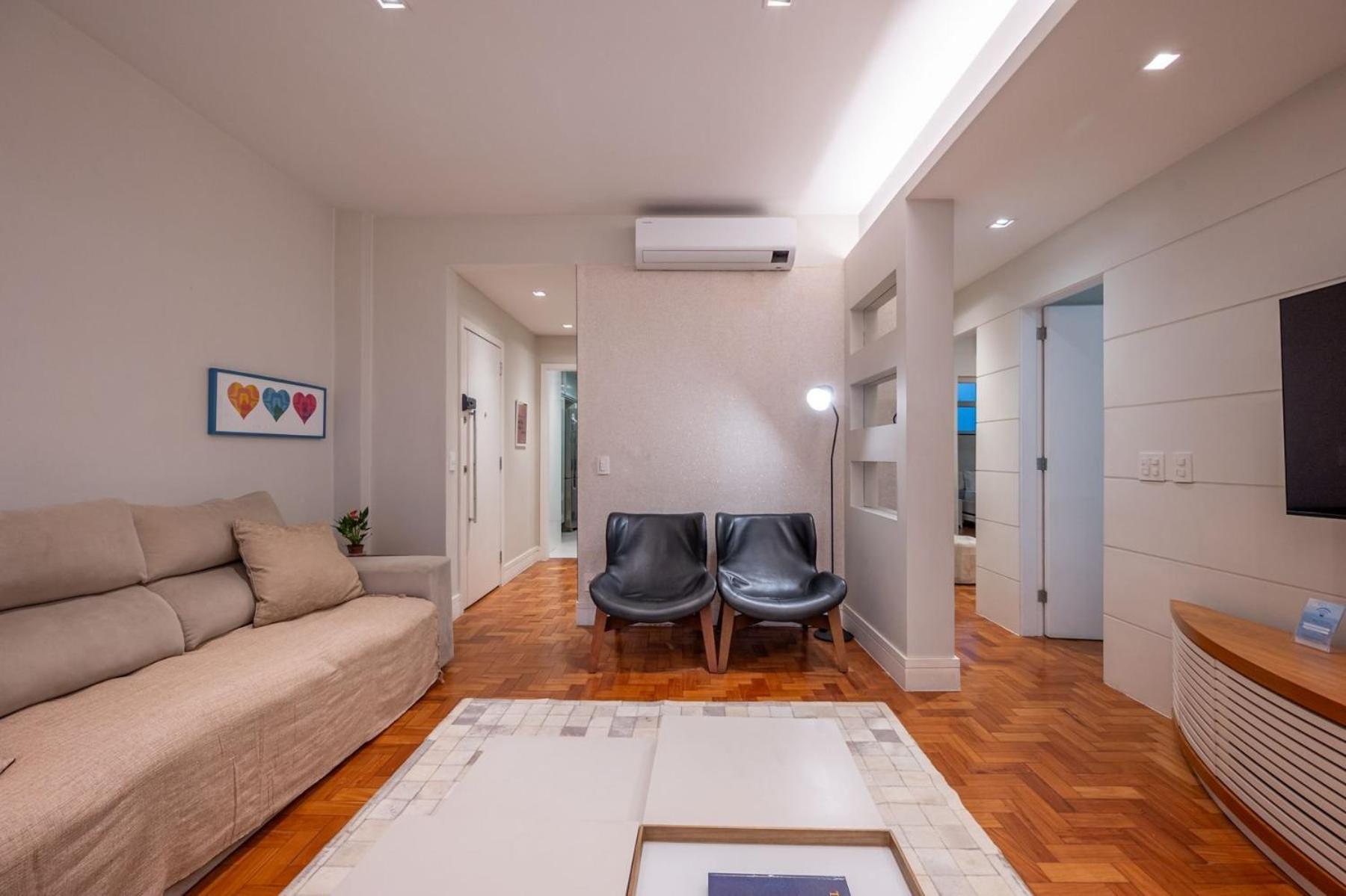Apartment between Copa, Ipanema Arpoador