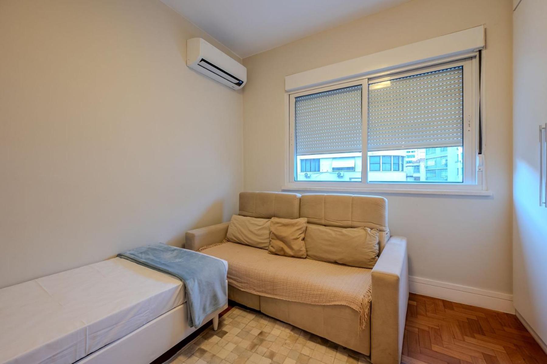 Apartment between Copa, Ipanema Arpoador