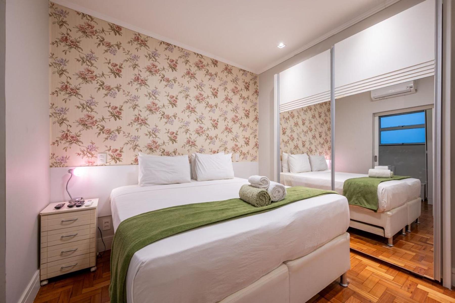 Apartment between Copa, Ipanema Arpoador
