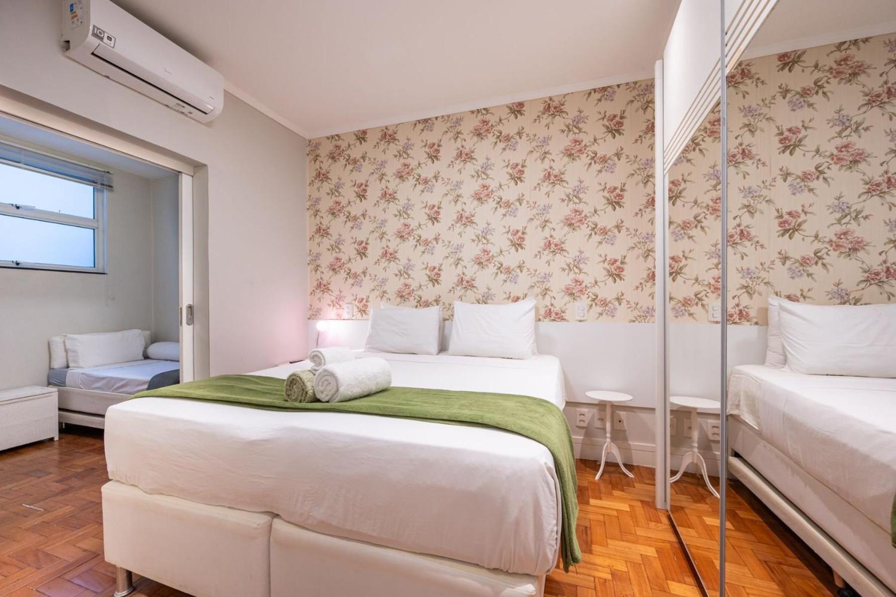 Apartment between Copa, Ipanema Arpoador