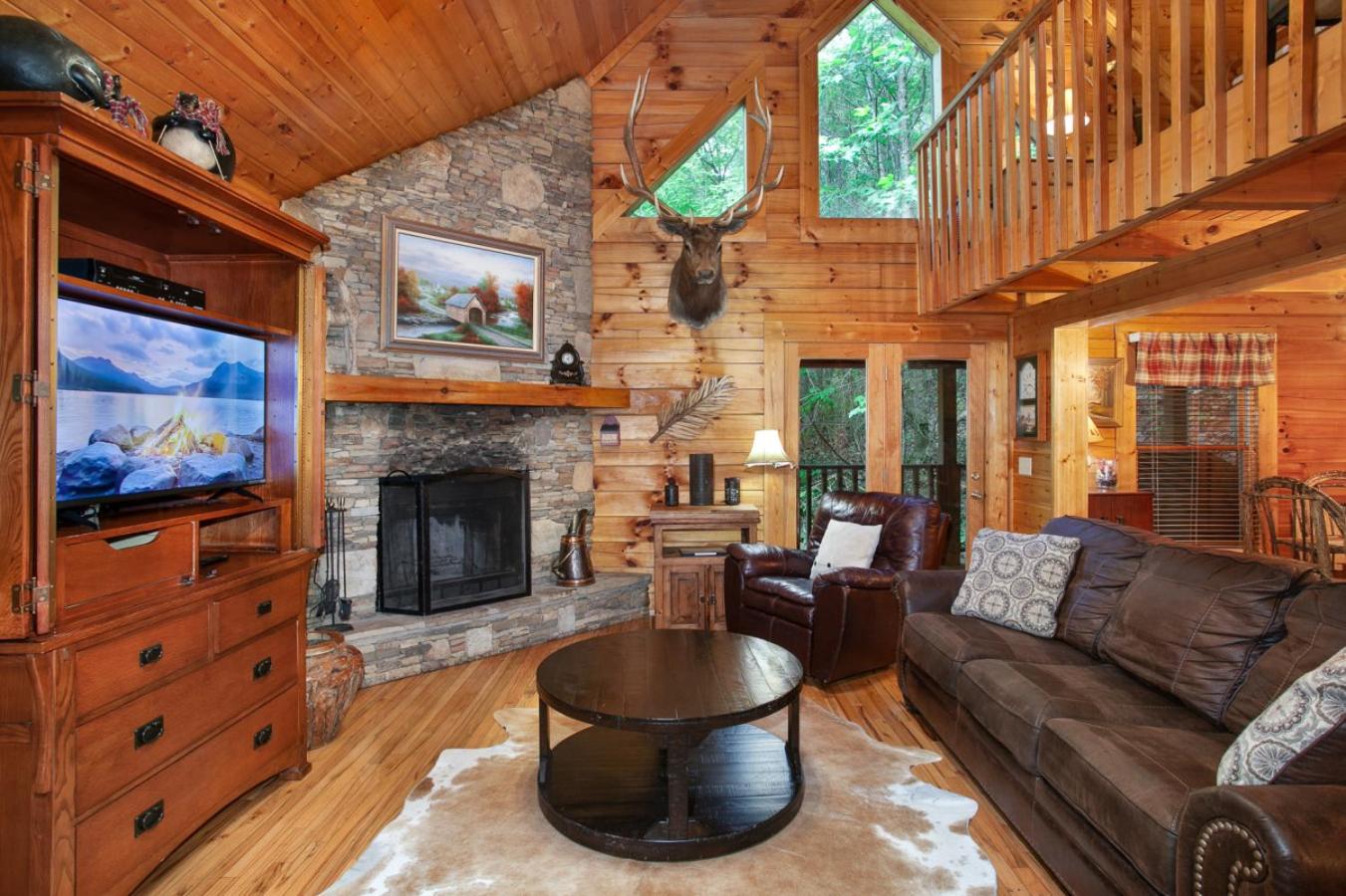 Jeremiahs Lodge Pet Friendly Grill Fireplace MORE