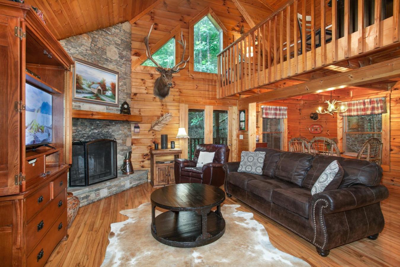 Jeremiahs Lodge Pet Friendly Grill Fireplace MORE