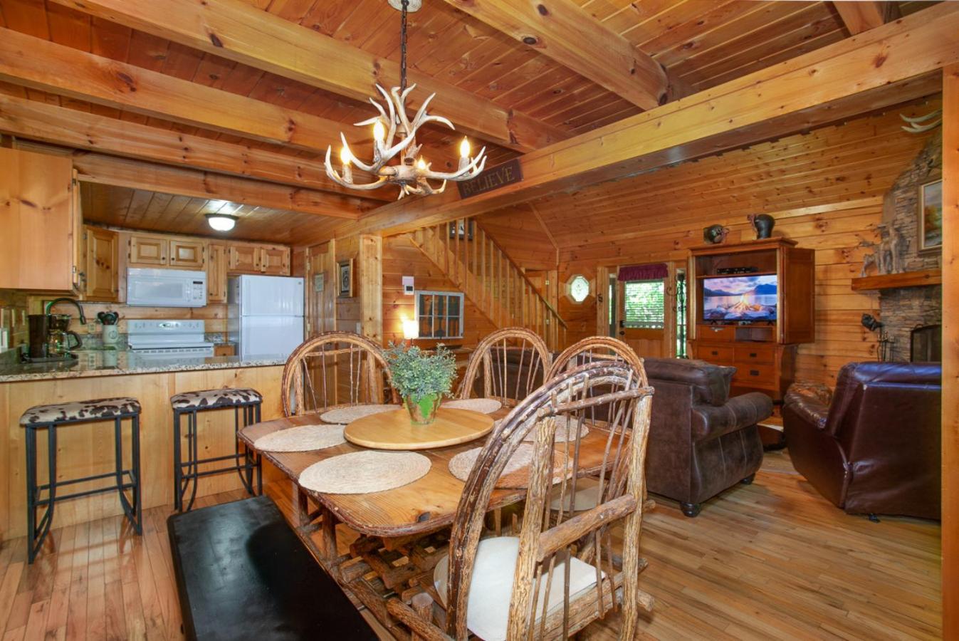 Jeremiahs Lodge Pet Friendly Grill Fireplace MORE