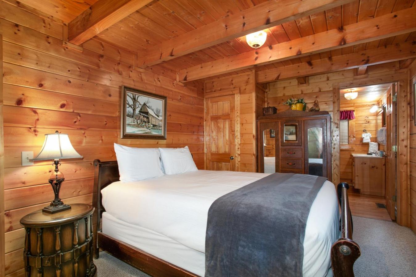 Jeremiahs Lodge Pet Friendly Grill Fireplace MORE