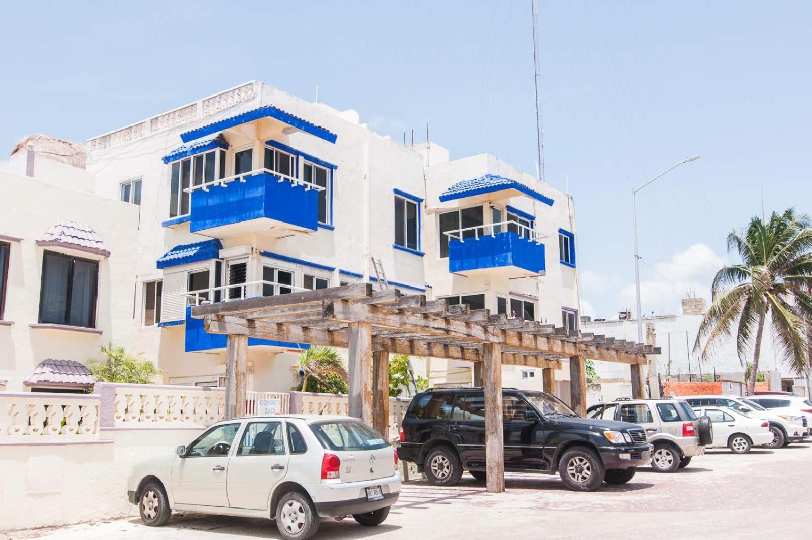 Beachfront 2BR Condo in Playa I Steps to 5th Ave!