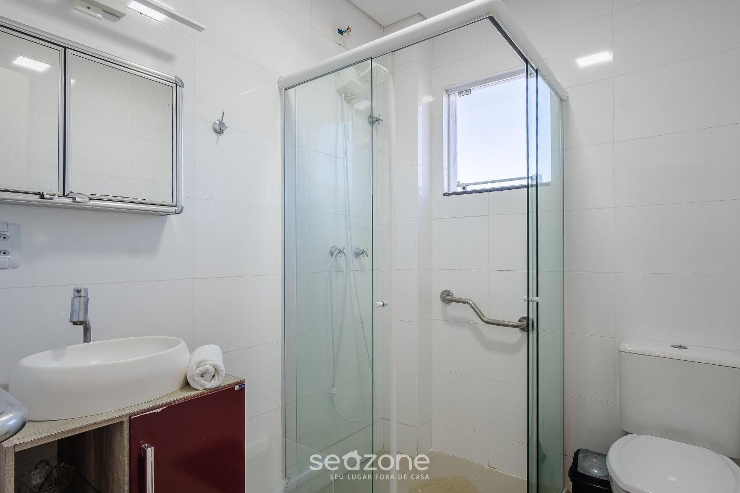 2 Bedroom Apartment 260m from the Beach RIB0201