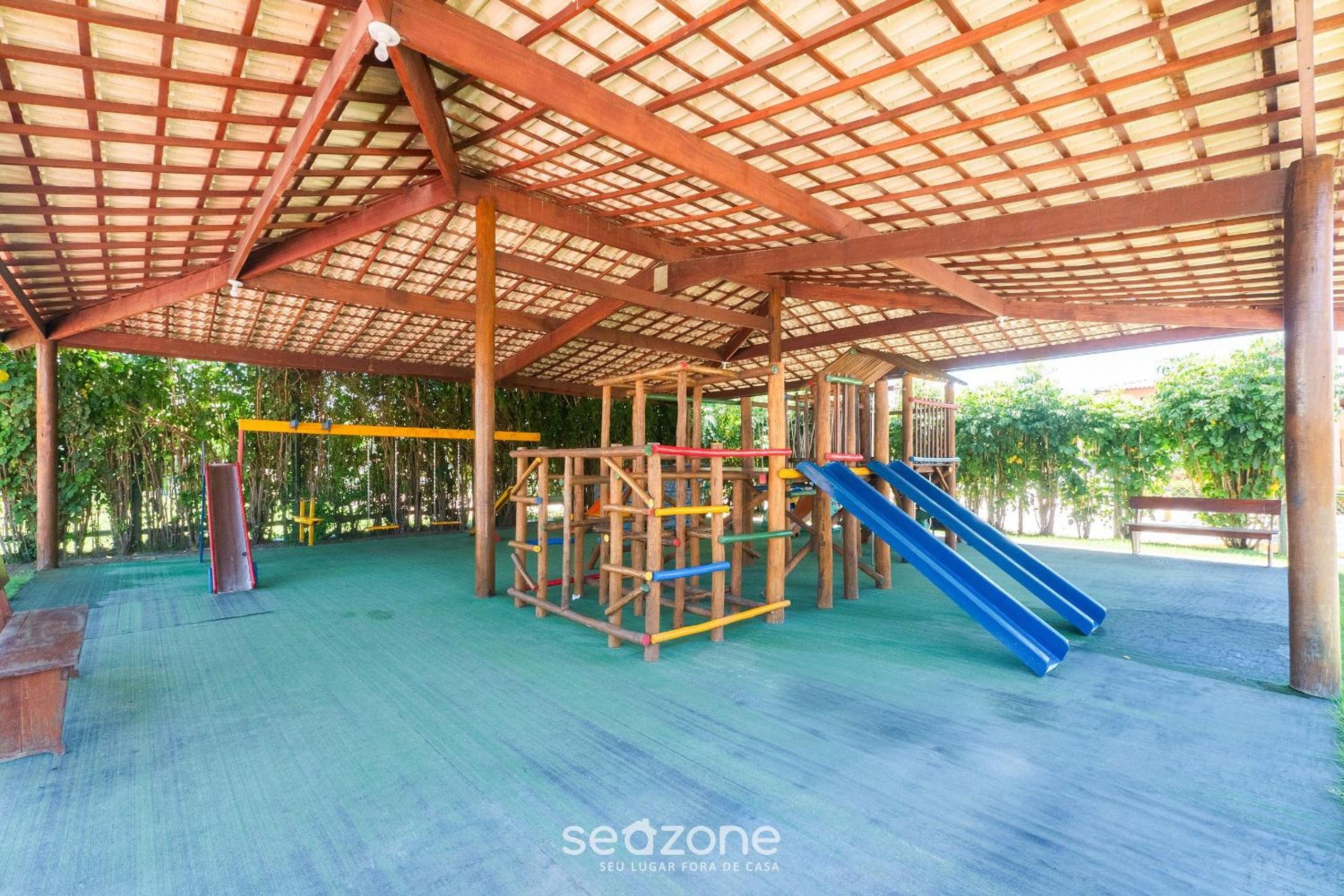 Condominium with Gym and Pool in Guarajuba - Camaçari GSH