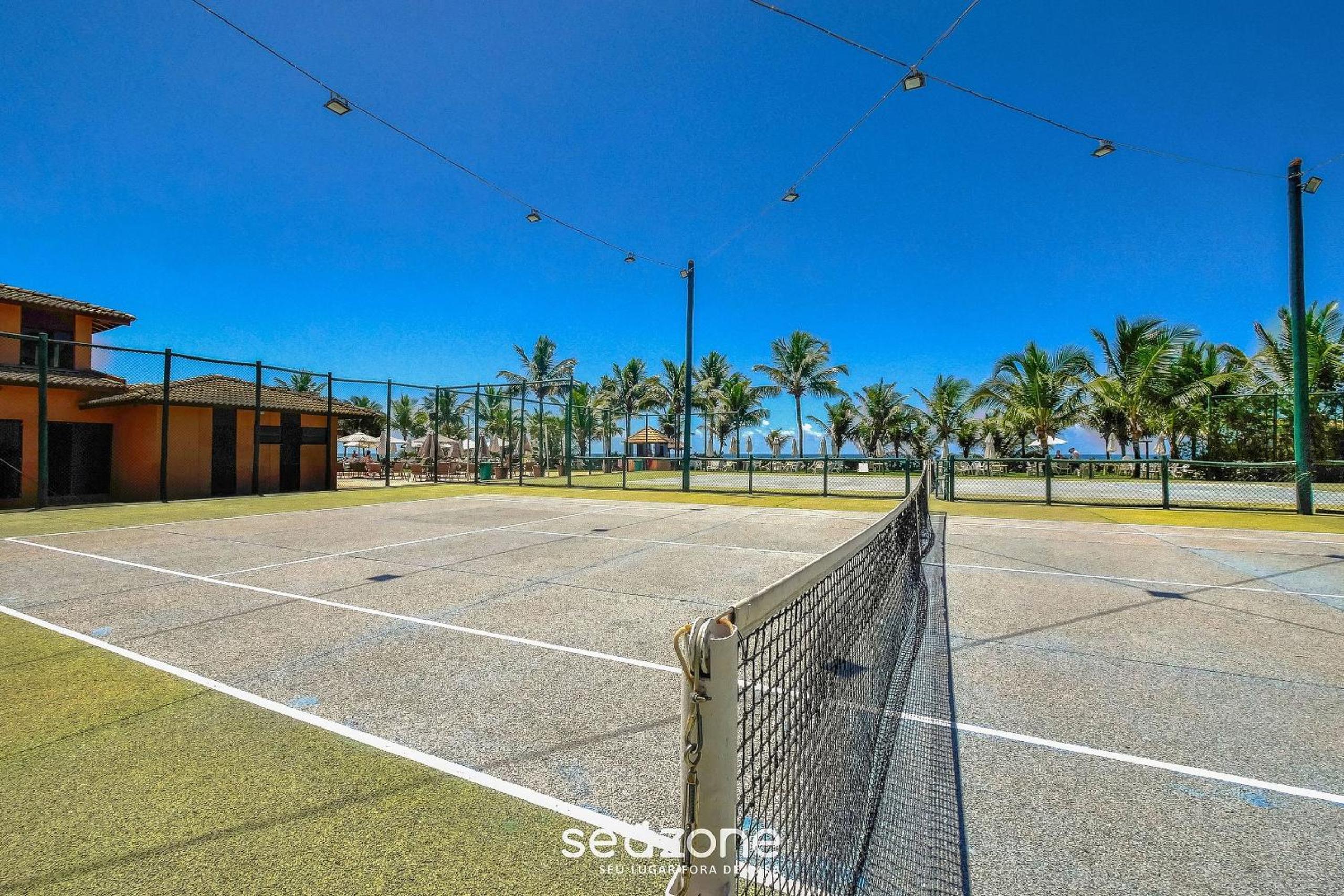 Condominium with Gym and Pool in Guarajuba - Camaçari GSH