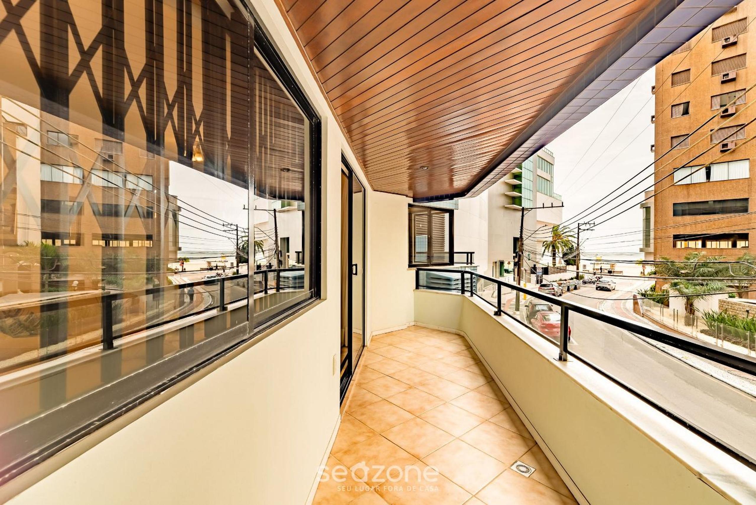 3BR Apt w/ BBQ 80m from Beach ERV0101