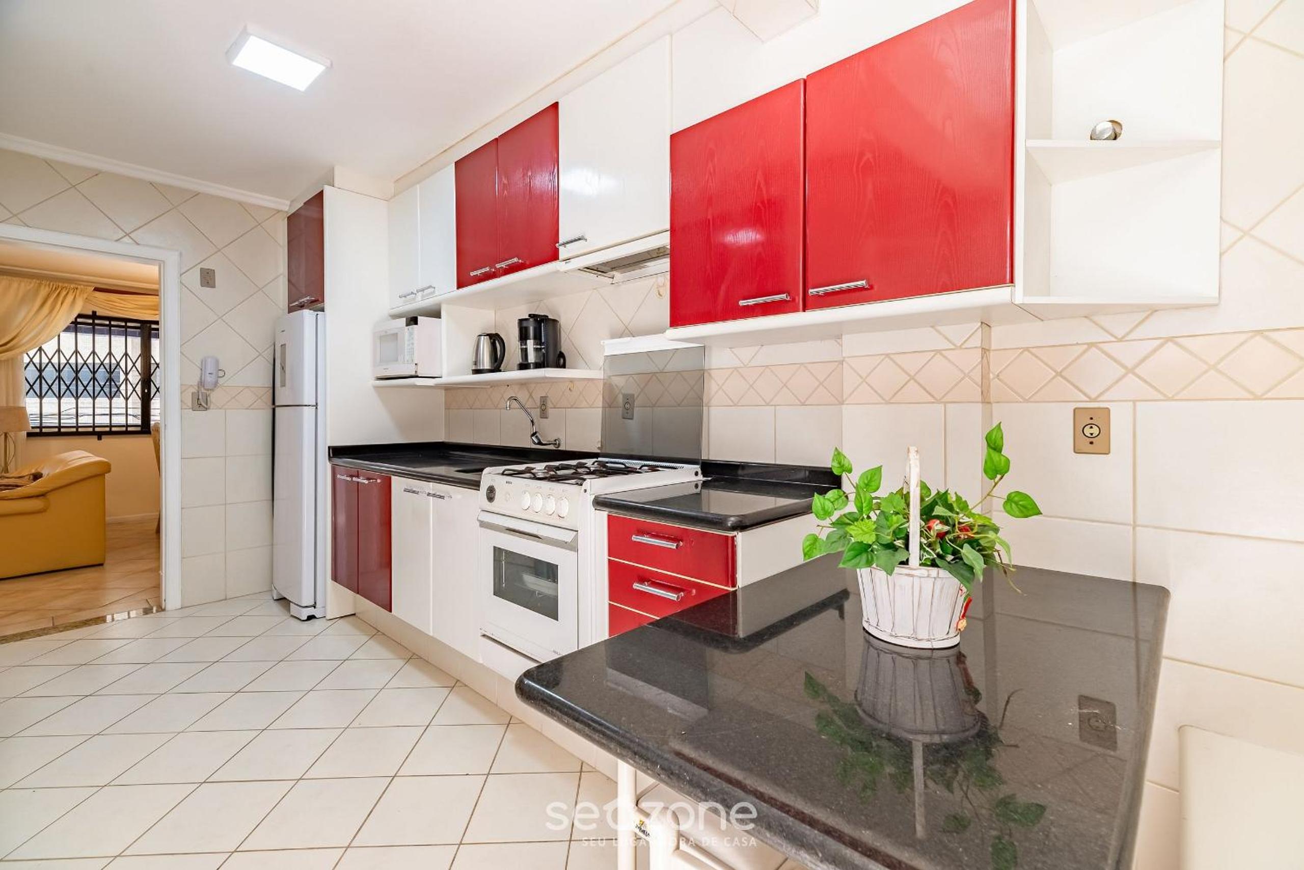 3BR Apt w/ BBQ 80m from Beach ERV0101