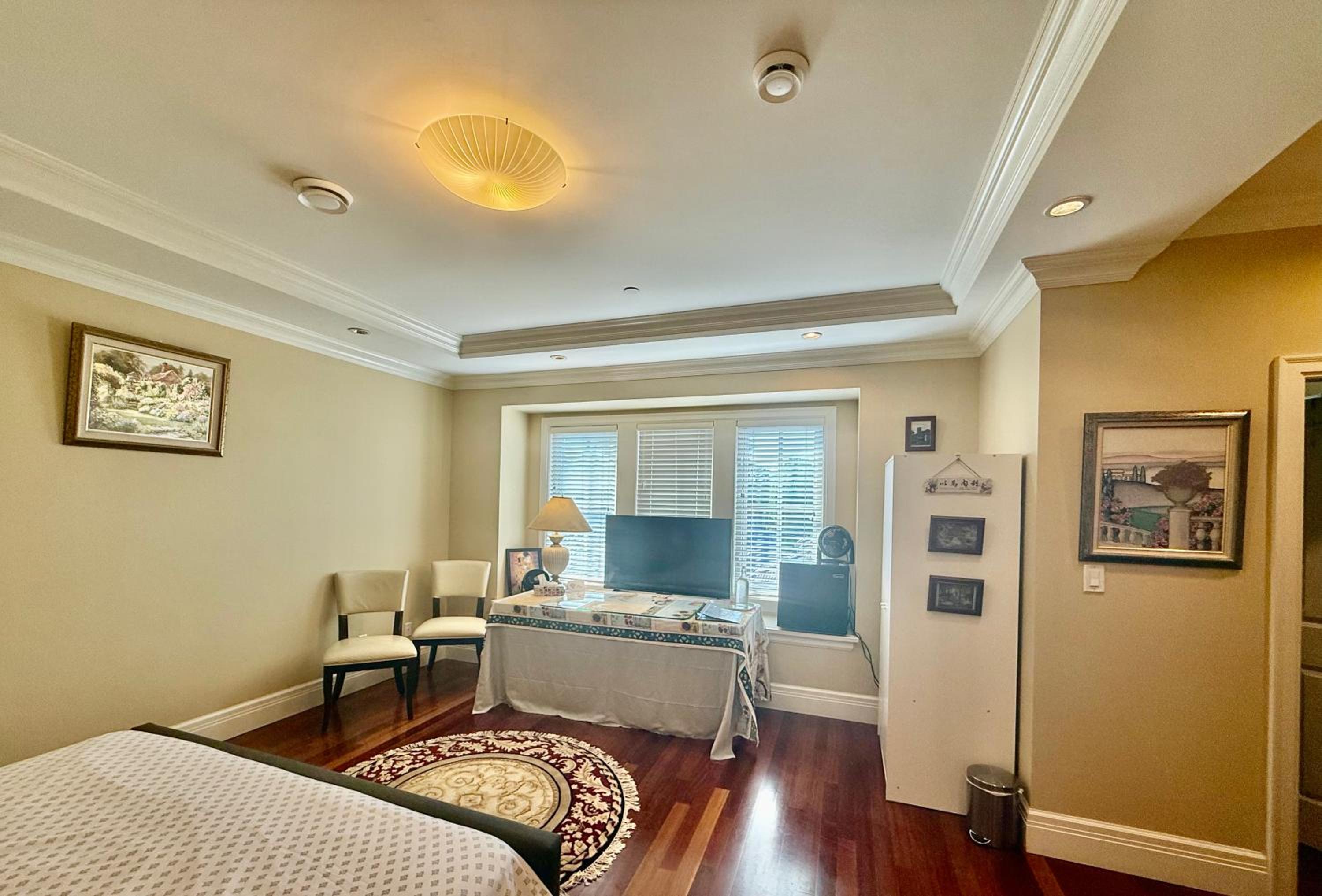 Peaceful Retreat in Arbutus