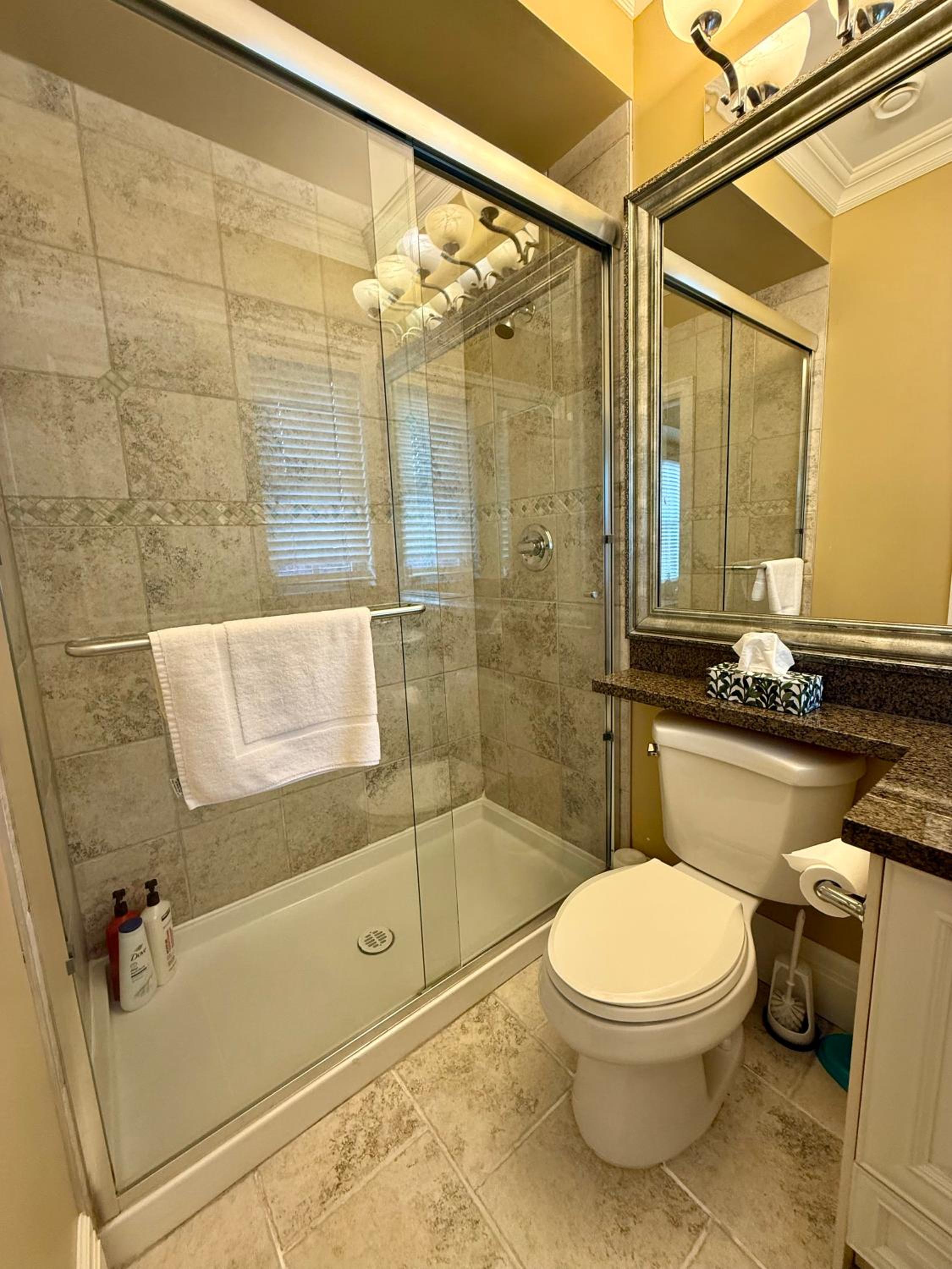 Peaceful Retreat in Arbutus