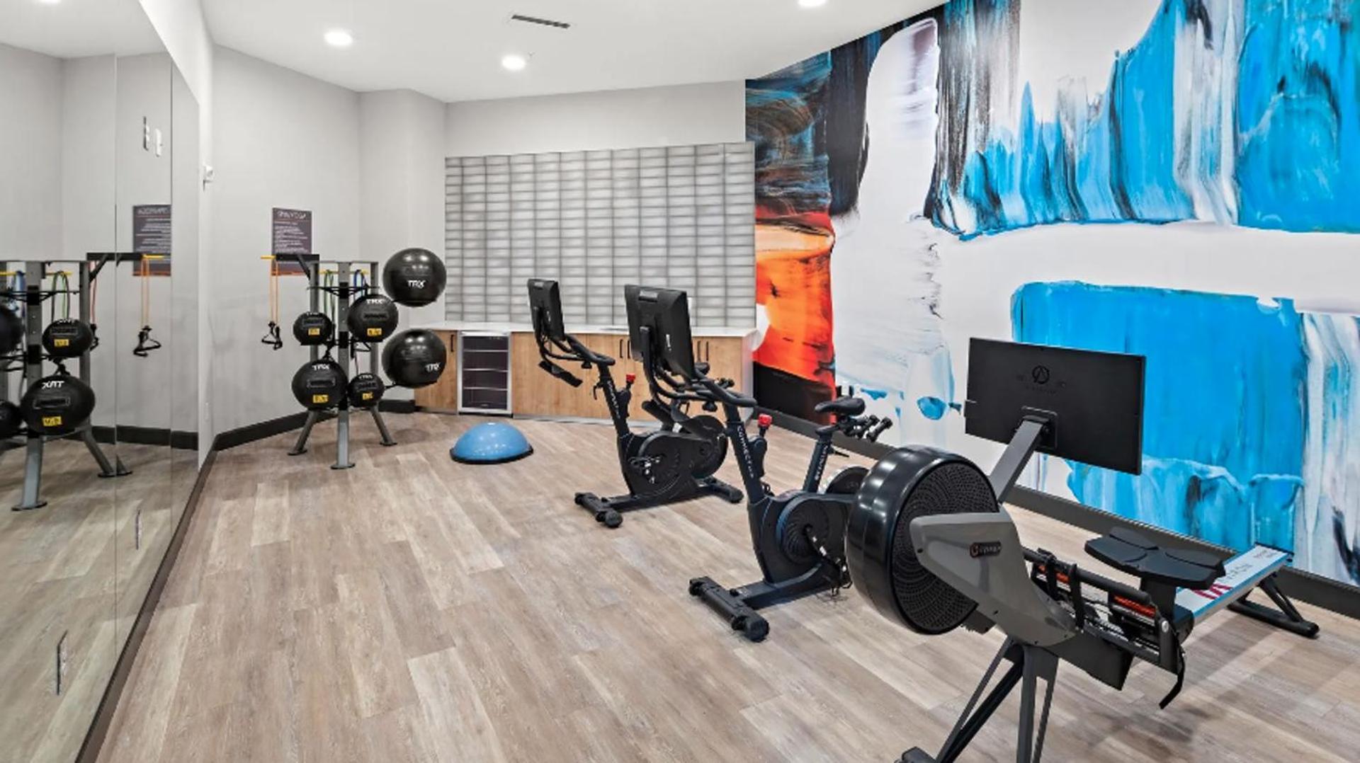 Landing Incredible 1BD Gym Clubhouse